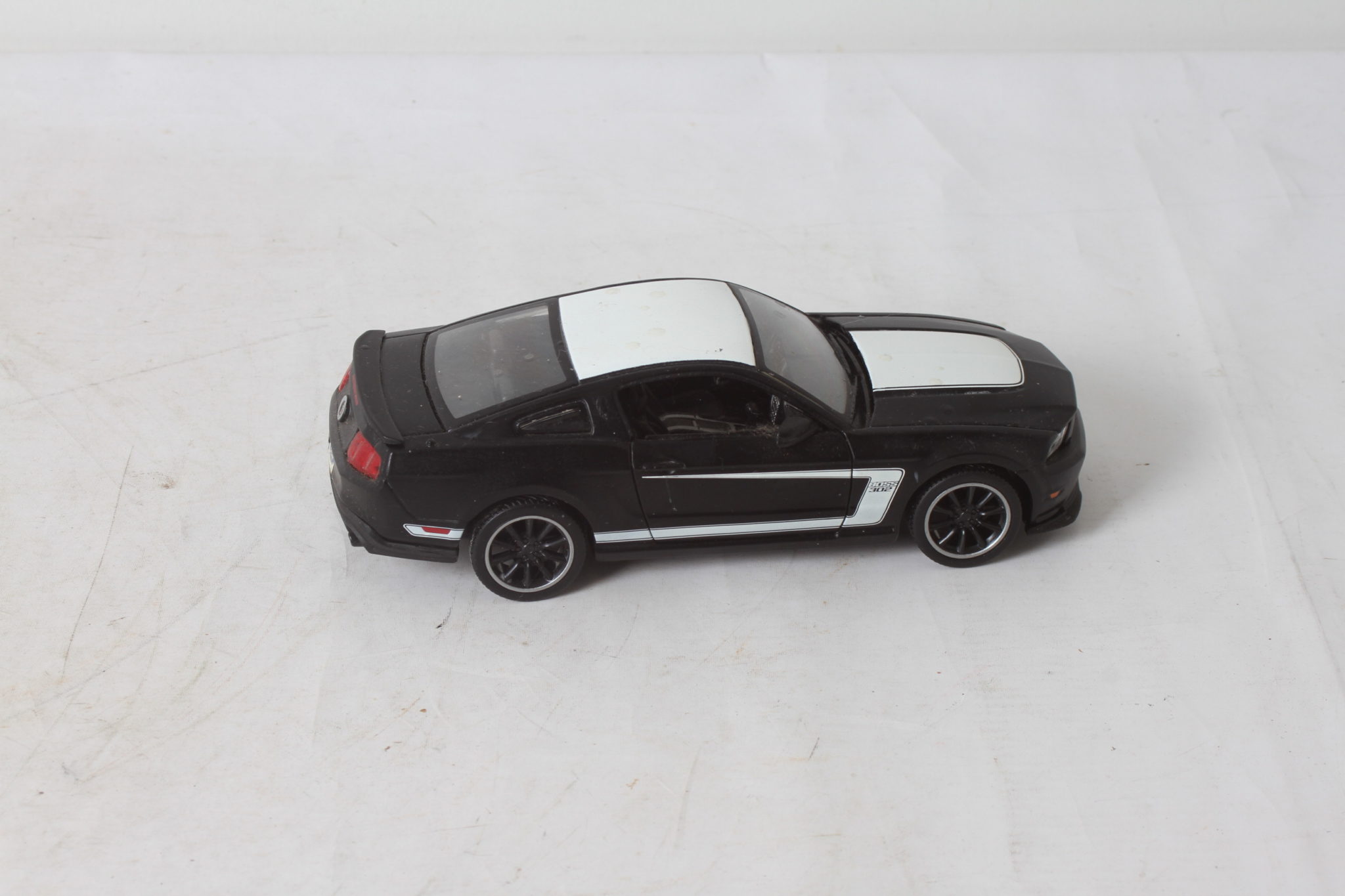 emmaus-scherwiller-etikette-occasion -ford-mustang-boss-maisto-miniature (3)
