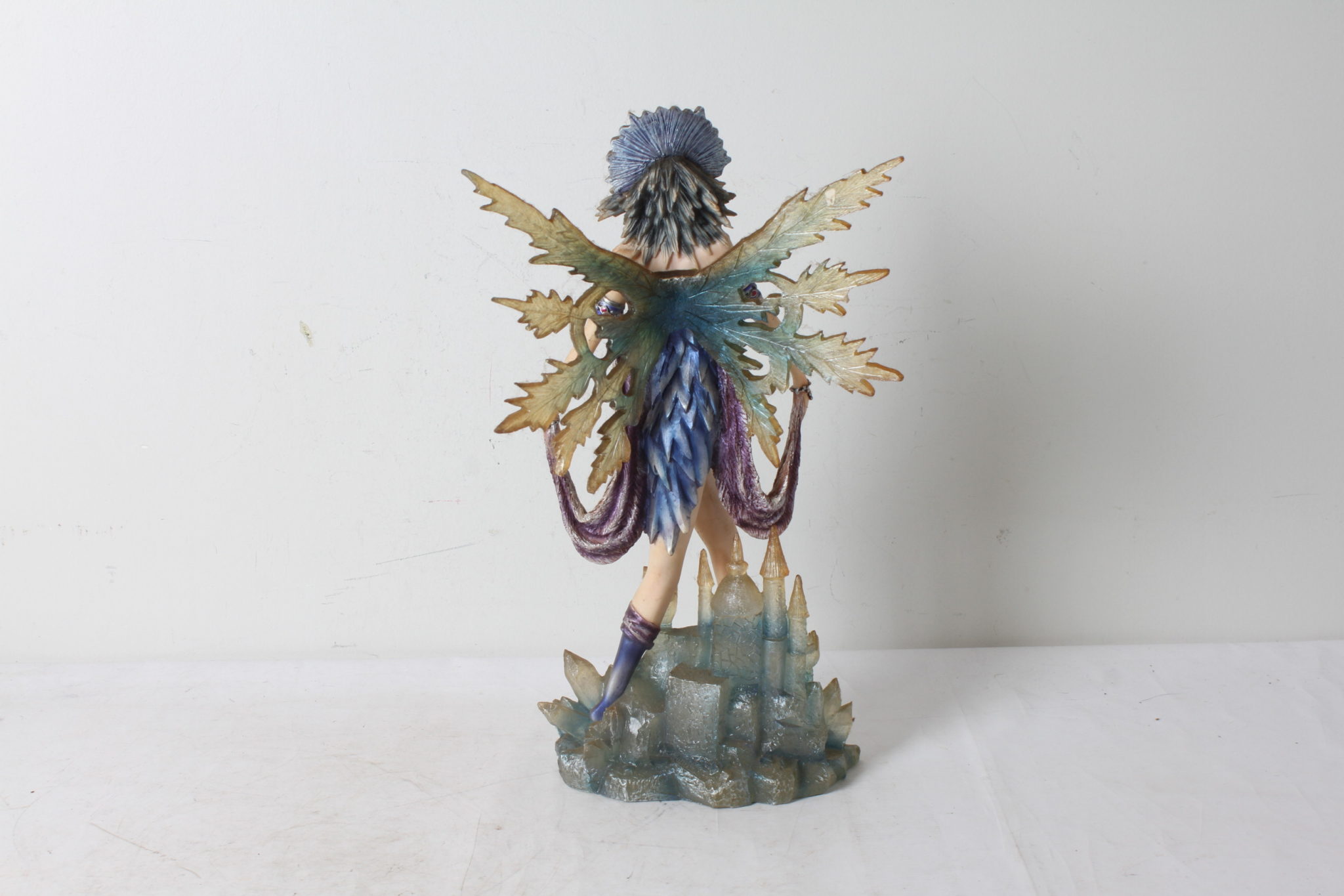 fée 7 - etikette-occasion-emmaus-scherwiller -fée au chateau de glace (3)