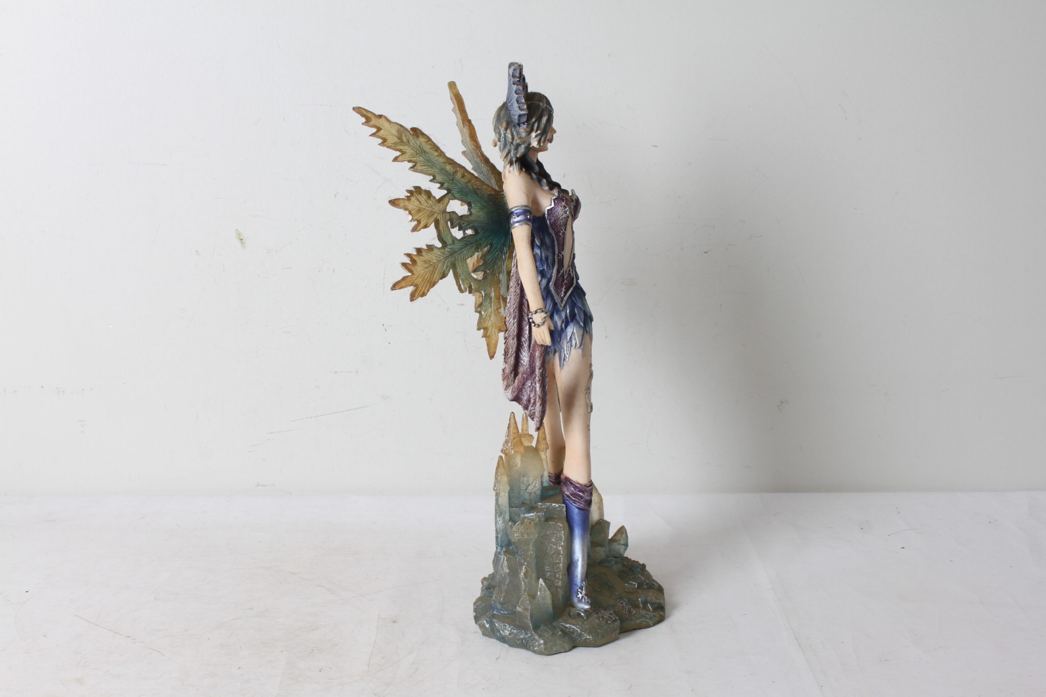 fée 7 - etikette-occasion-emmaus-scherwiller -fée au chateau de glace (4)