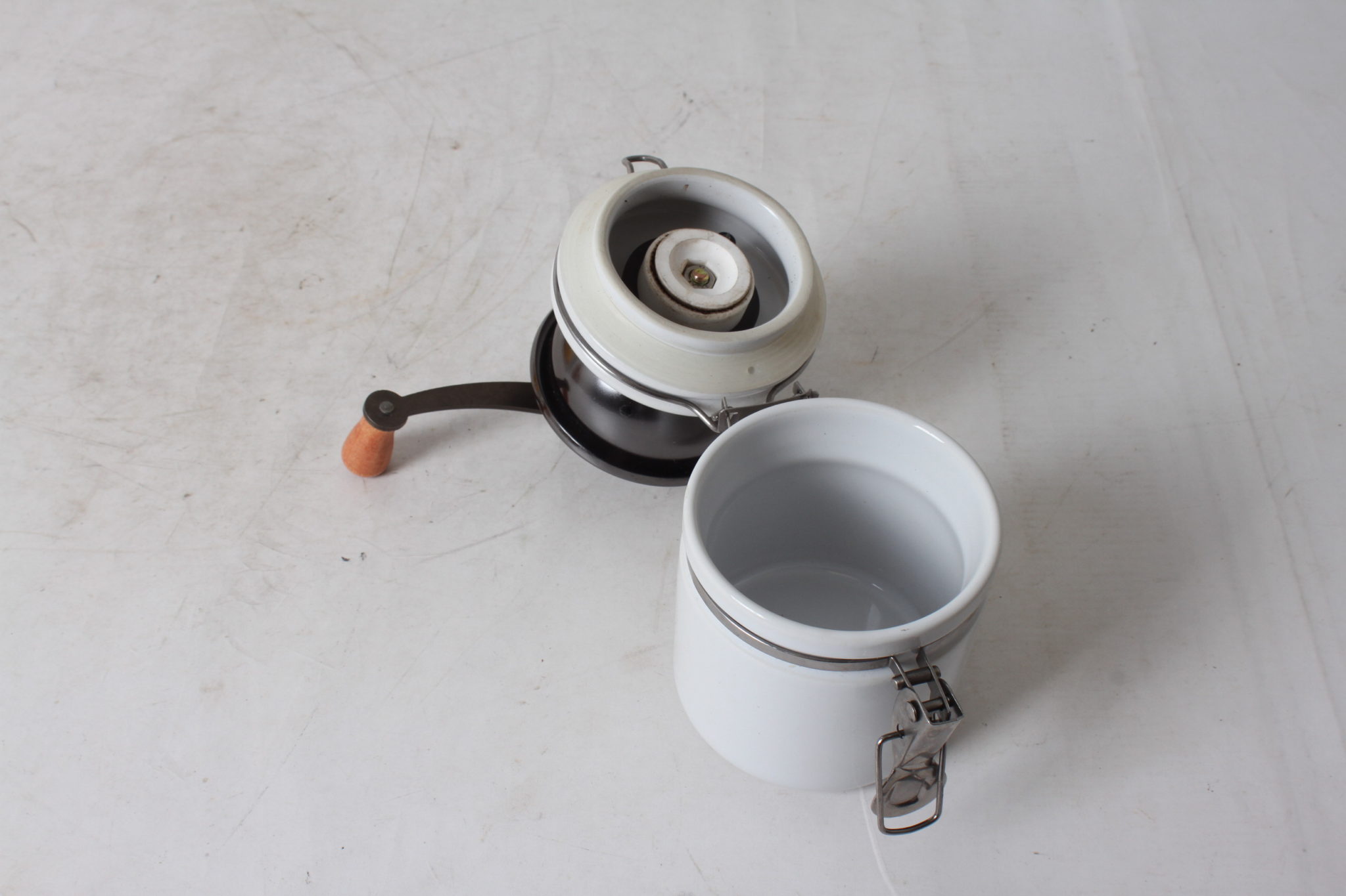 moulin à café-manivelle-céramique-emmaus-scherwiller-etikette-occasion (2)