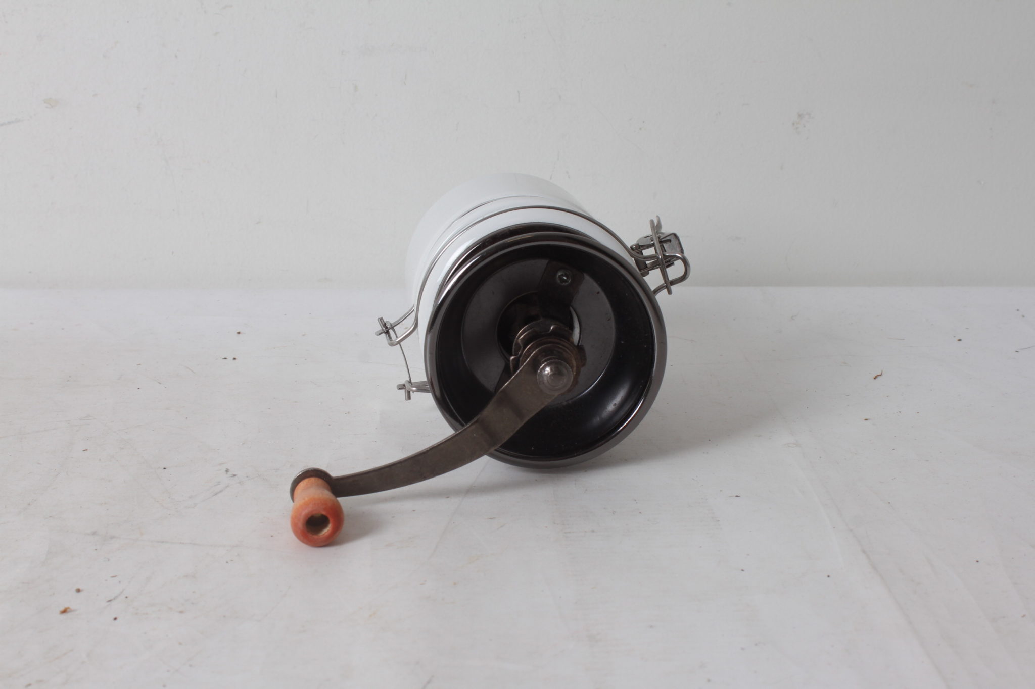 moulin à café-manivelle-céramique-emmaus-scherwiller-etikette-occasion (5)