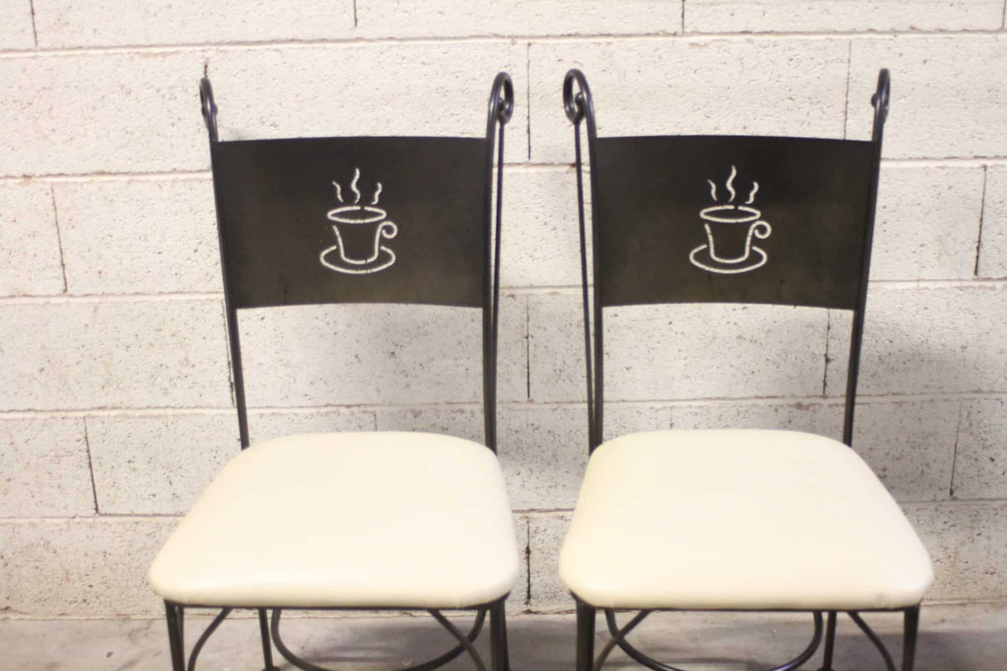 salle-a-manger-fer-forge-verre-skai-motif-tasse-cafe-mobilier-brocante-occasion-emmaus-scherwiller-etikette (5)