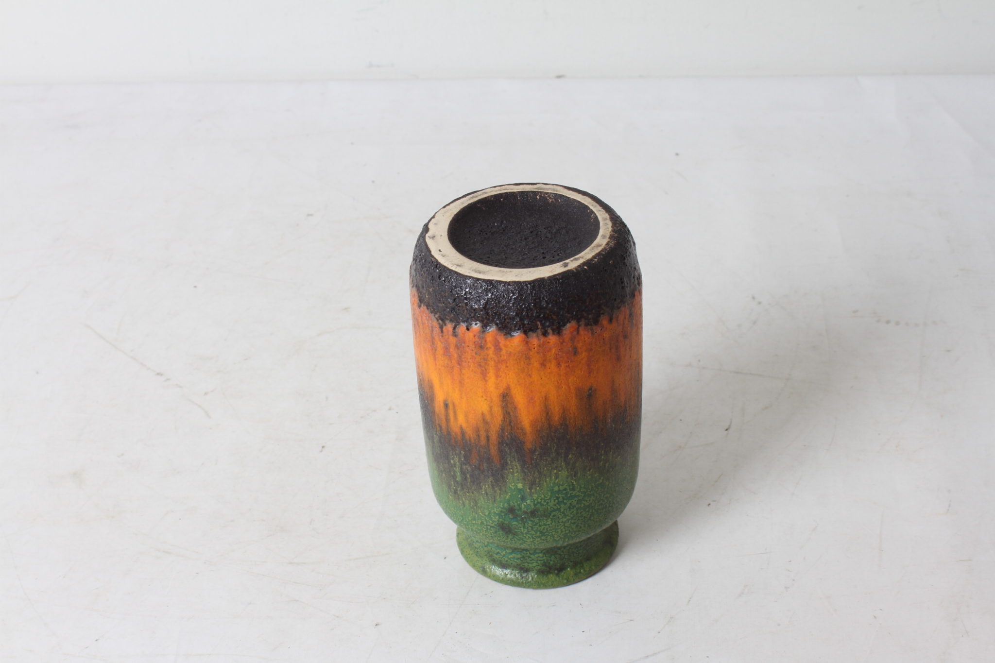 vase-vintage-fat-lava-scheurich-poterie-objets-deco-brocante-occasion-emmaus-scherwiller-etikette (1)