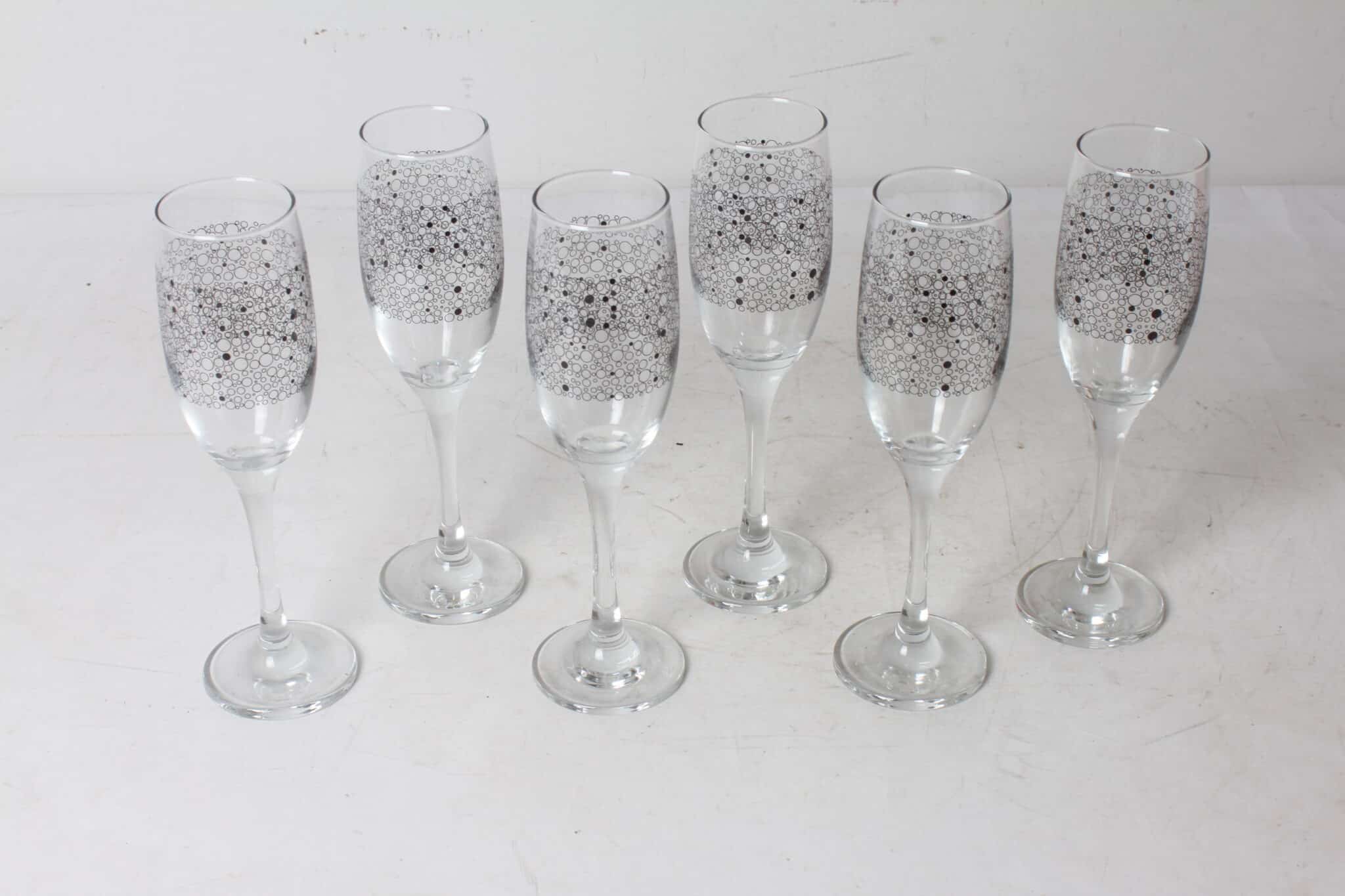 6-flutes-a-champagne-decor-bulles-noires-art-de-la-table-occasion-emmaus-scherwiller-etikette (4)