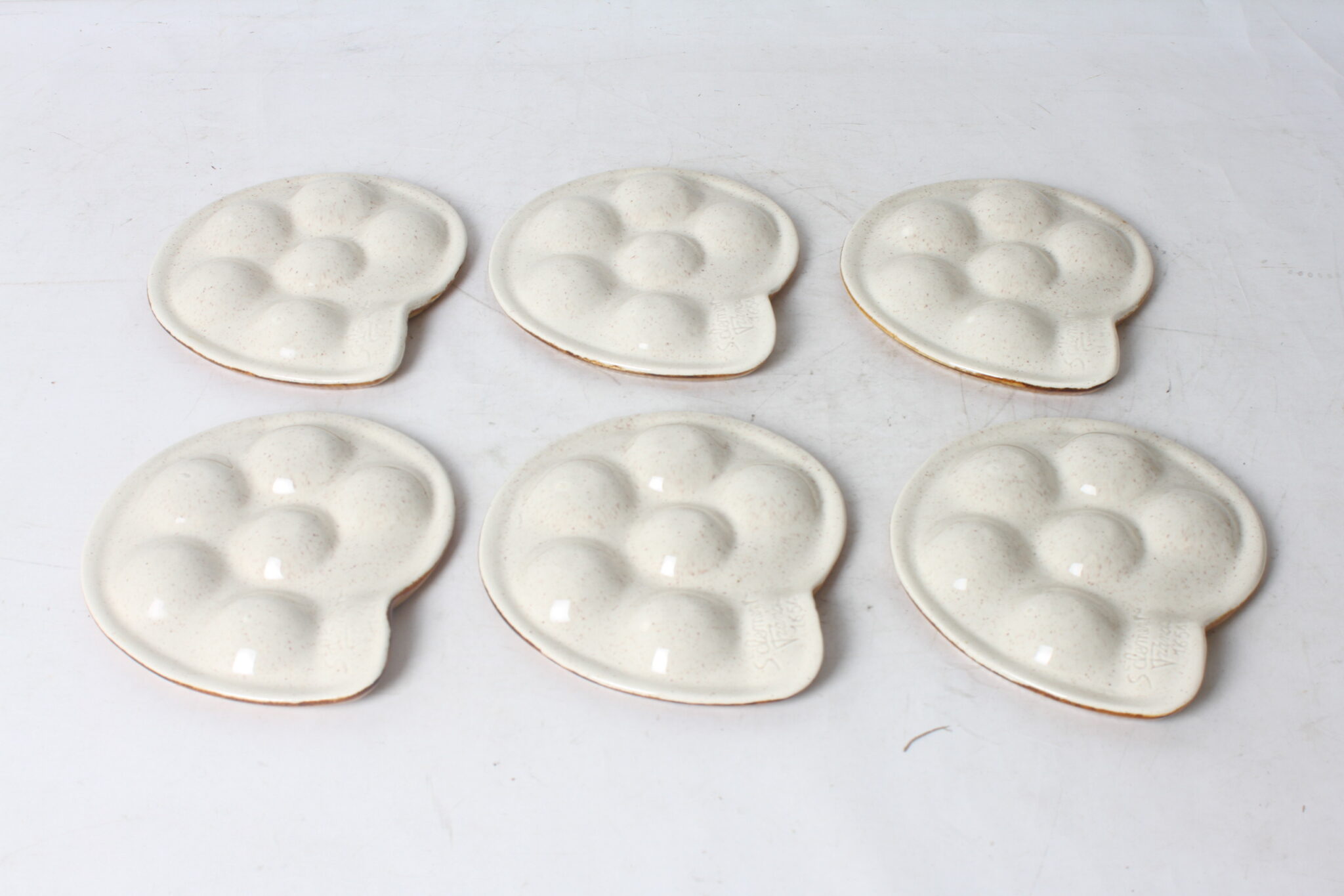 assiettes-a-escargots-en-ceramique-saint-clement-art-de-la-table-occasion-emmaus-scherwiller-etikette (4)