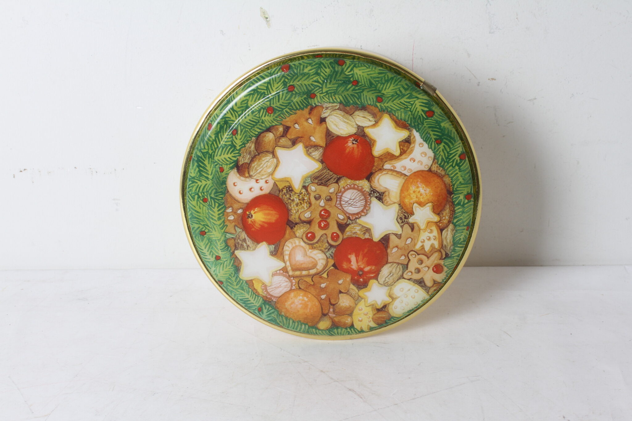 boite-a-biscuits-hermetique-vintage-plastique-decor-noel-art-de-la-table-occasion-emmaus-scherwiller-etikette (3)