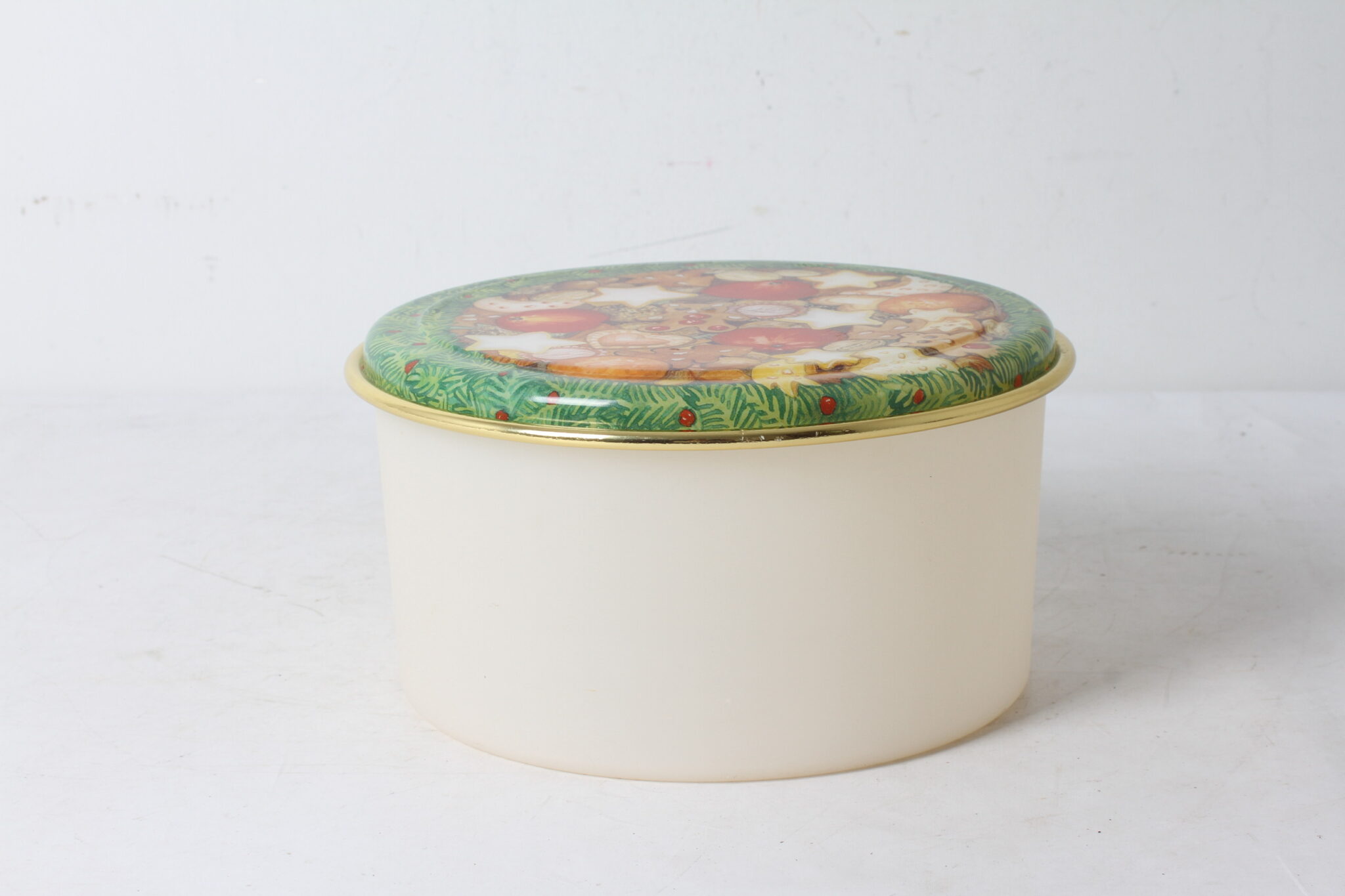 boite-a-biscuits-hermetique-vintage-plastique-decor-noel-art-de-la-table-occasion-emmaus-scherwiller-etikette (4)