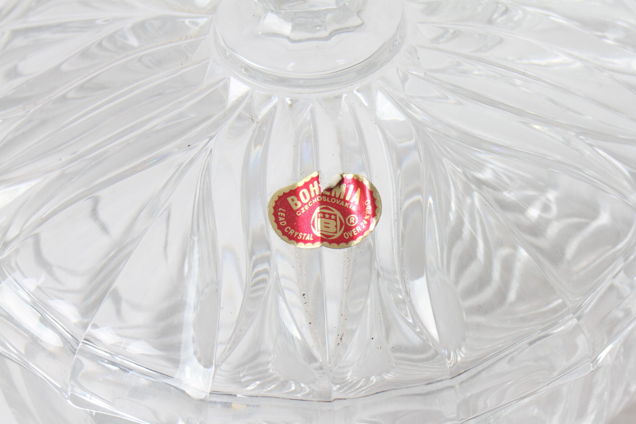 bonbonniere-vintage-en-cristal-de-boheme-czechoslovakia-art-de-la-table-occasion-emmaus-scherwiller-etikette (1)