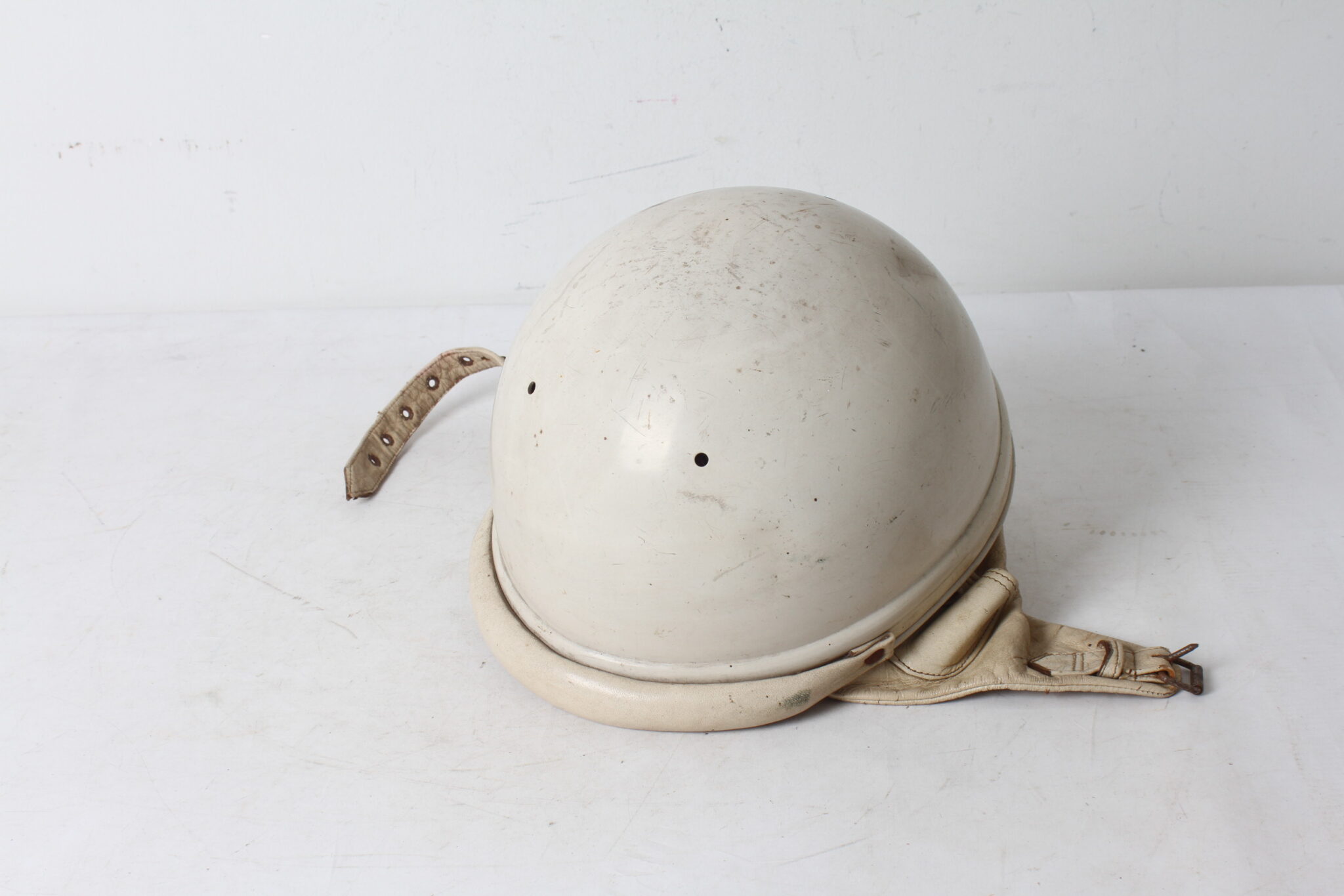 casque-moto-scooter-vintage-marque-imperator-modele-depose-equipement-moto-collection-brocante-occasion-emmaus-scherwiller-etikette (2)