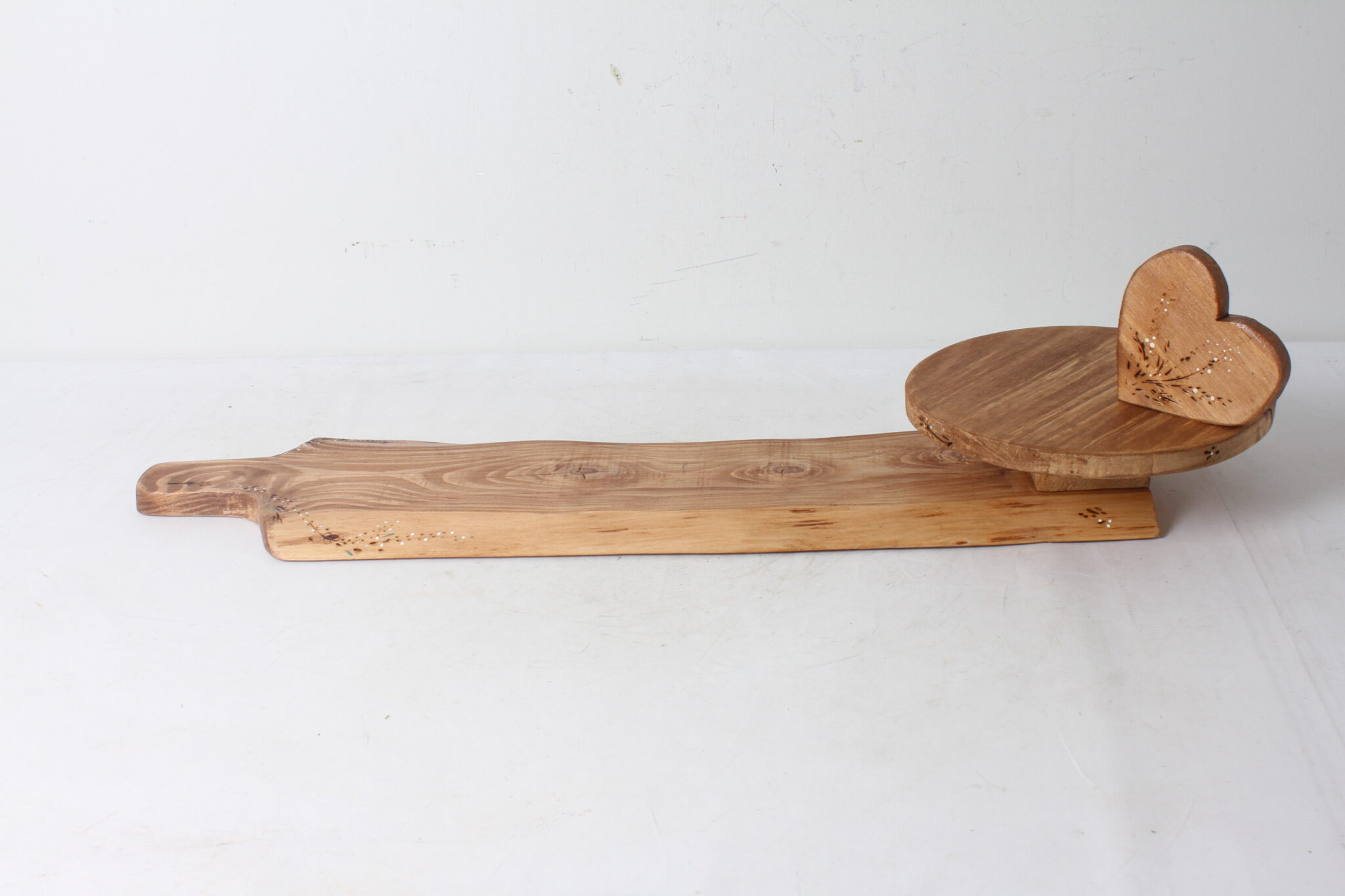 grande-planche-presentation-aperitif-bois-plateau-pivotant-porte-pic-art-de-la-table-occasion-emmaus-scherwiller-etikette (1)