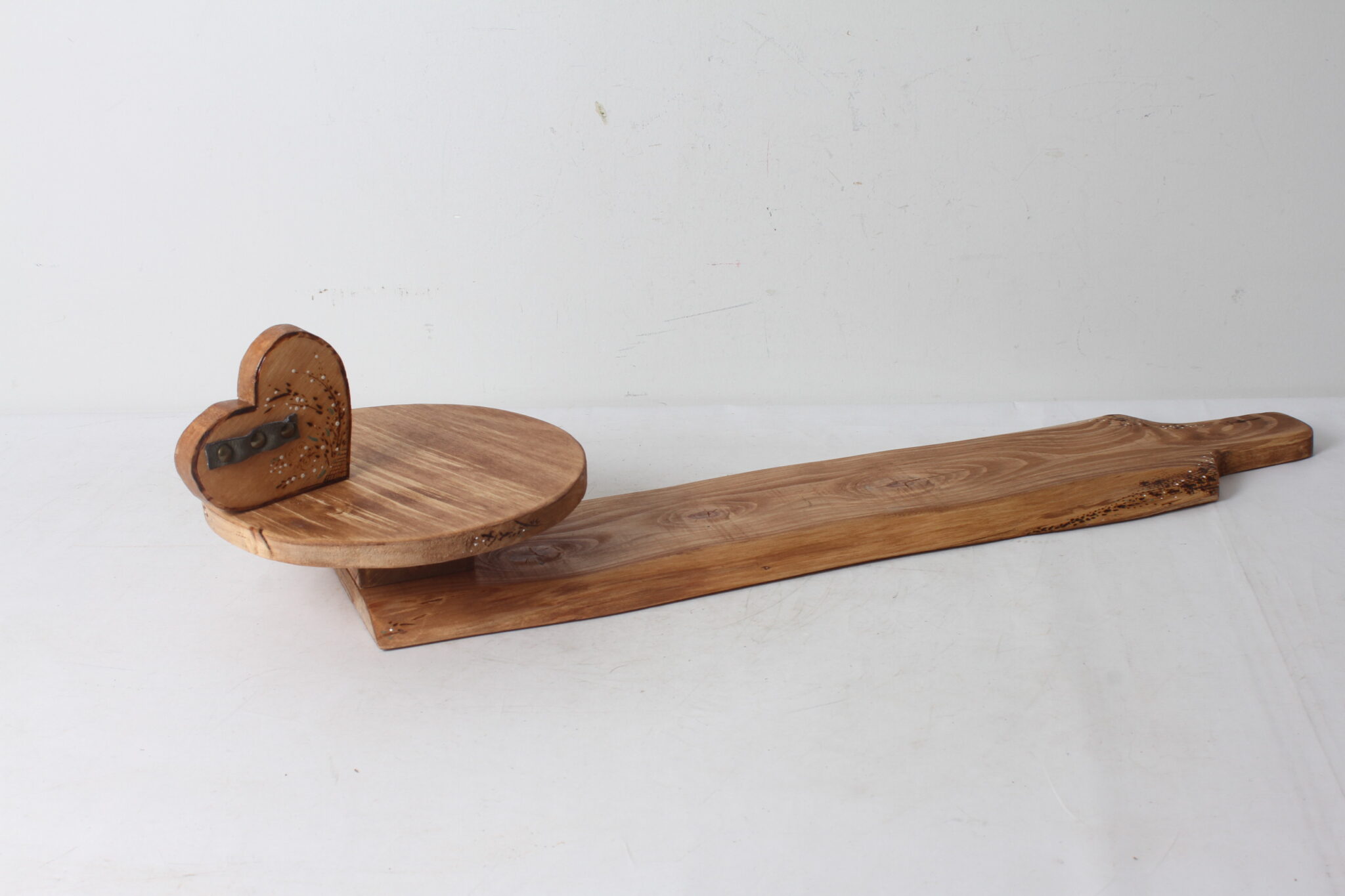 grande-planche-presentation-aperitif-bois-plateau-pivotant-porte-pic-art-de-la-table-occasion-emmaus-scherwiller-etikette (2)