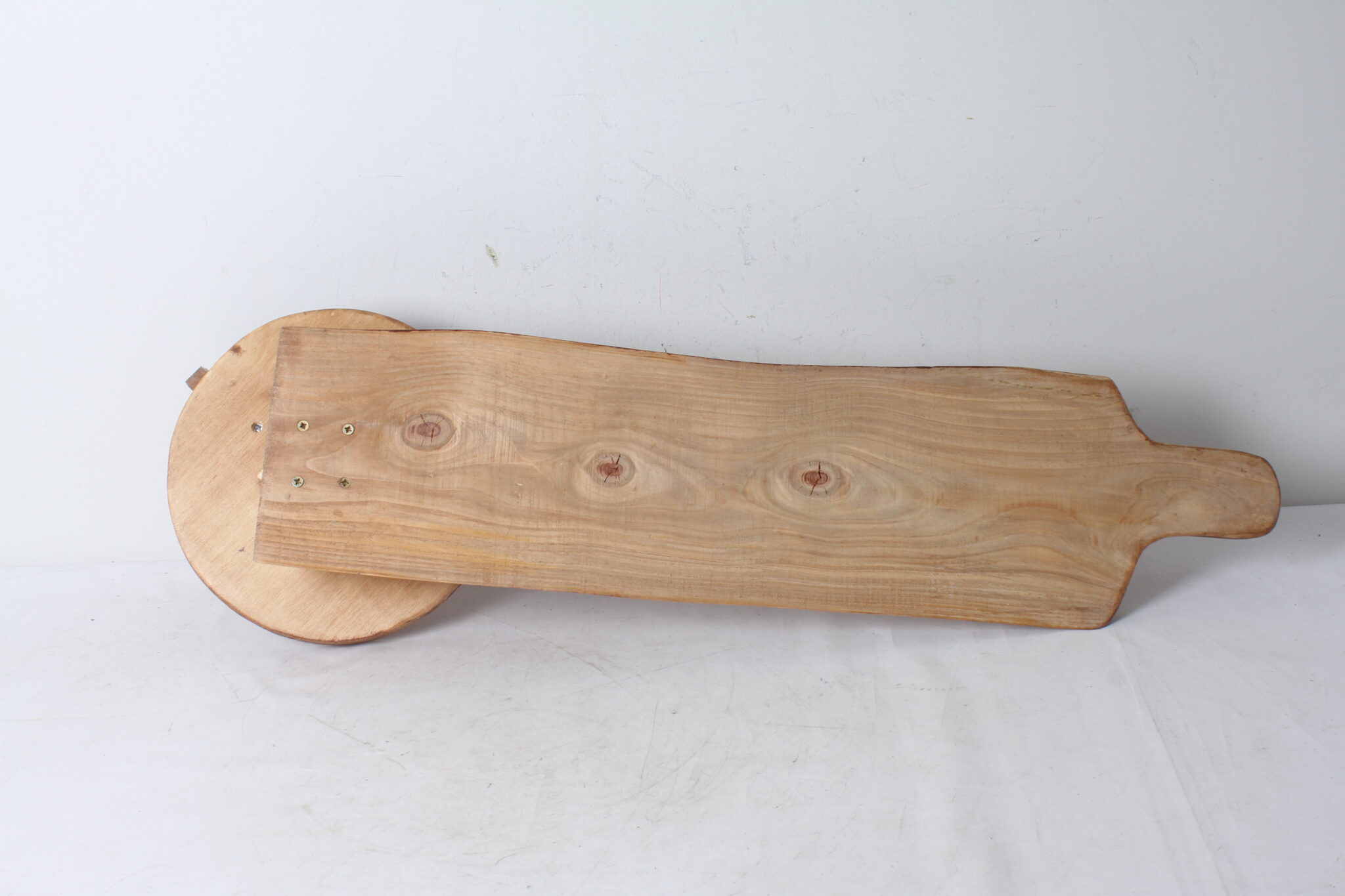 grande-planche-presentation-aperitif-bois-plateau-pivotant-porte-pic-art-de-la-table-occasion-emmaus-scherwiller-etikette (5)