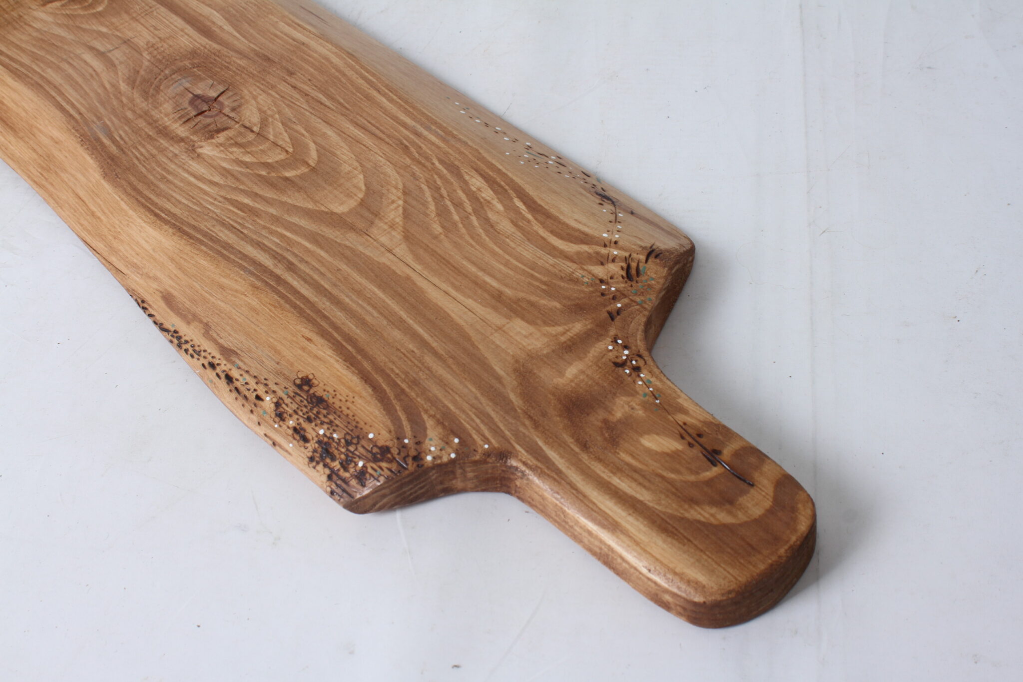 grande-planche-presentation-aperitif-bois-plateau-pivotant-porte-pic-art-de-la-table-occasion-emmaus-scherwiller-etikette (6)