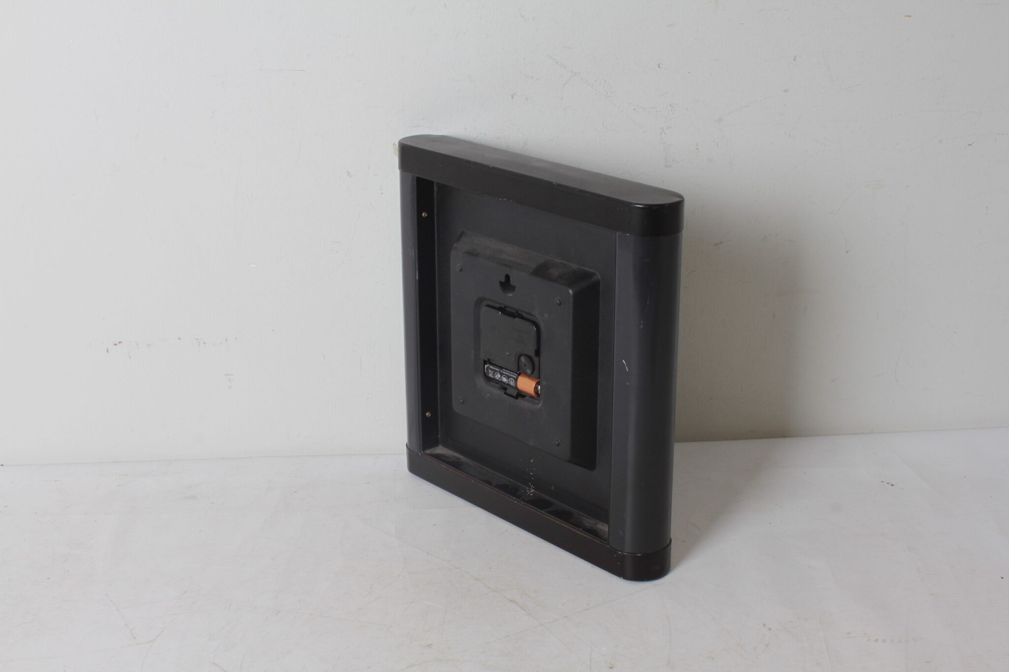 horloge-murale-publicitaire-jack-daniel's-numero-7-old-brand-objets-deco-brocante-occasion-emmaus-scherwiller-etikette (4)