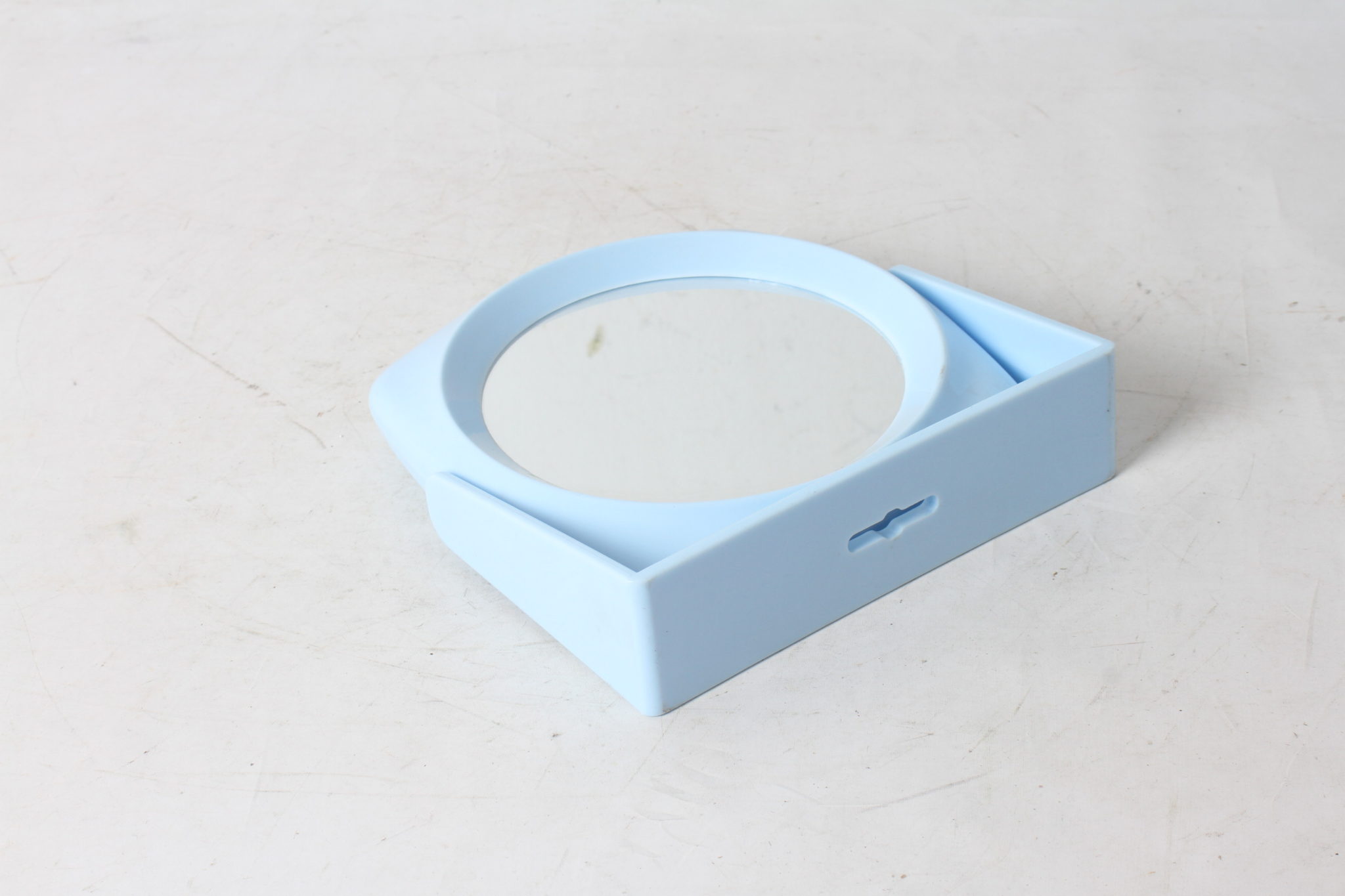 miroir-double-face-maquillage-grossissant-plastique-bleu-design-retro-objets-deco-occasion-emmaus-scherwiller-etikette (1)