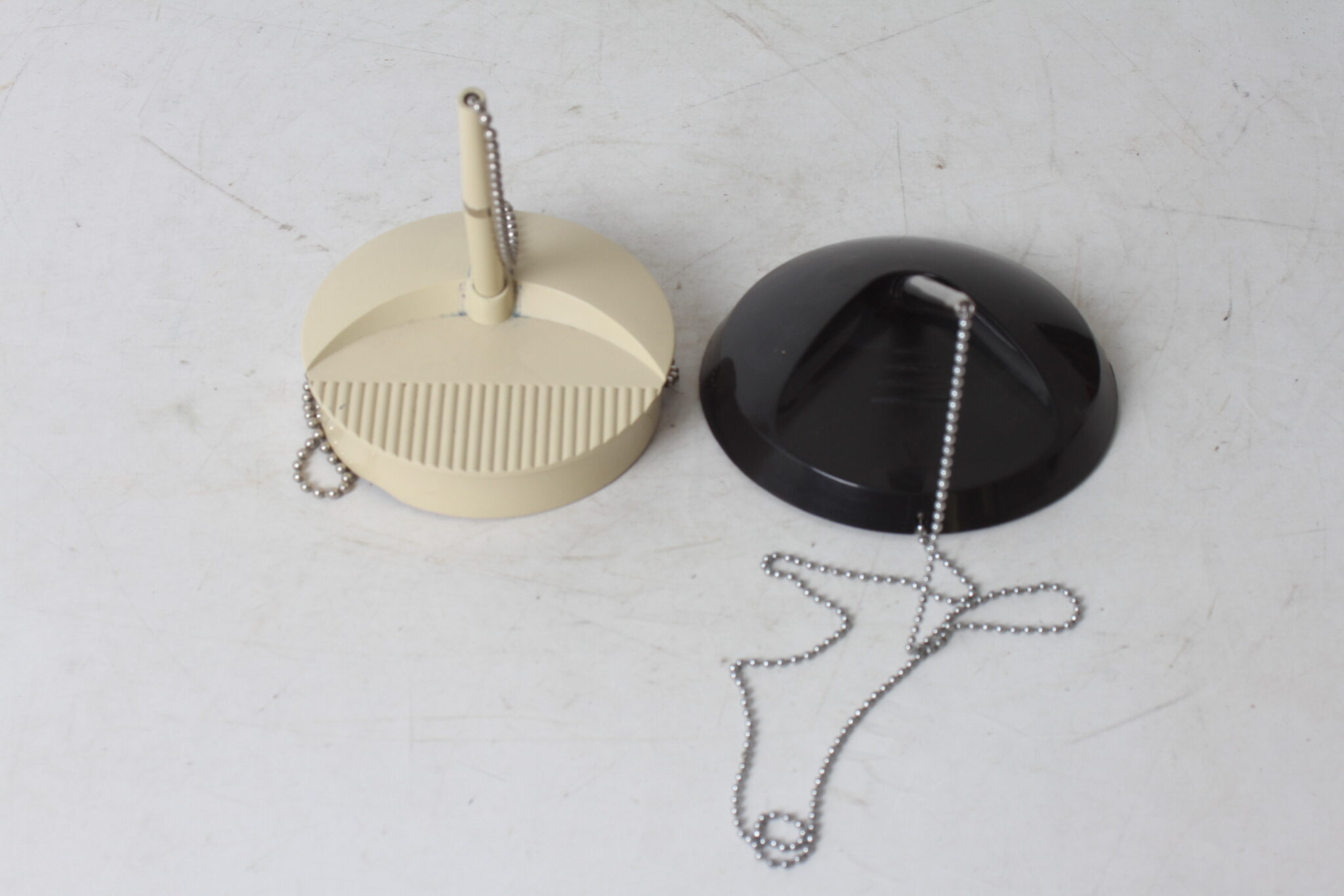 paire-de-stylos-de-comptoir-vintage-occasion-brocante-emmaus-scherwiller-etikette (1)