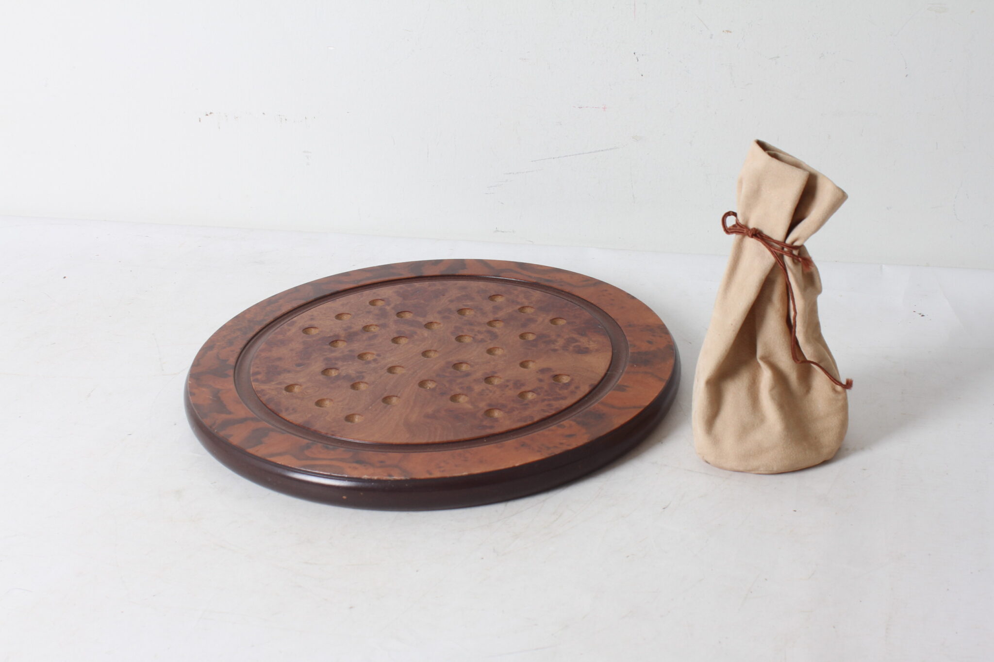 plateau-de-jeu-solitaire-lancel-paris-billes-verre-marbre-brocante-occasion-emmaus-scherwiller-etikette (2)