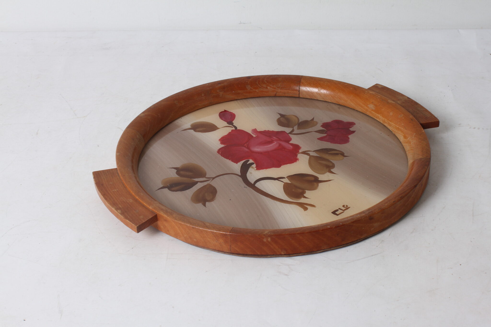 plateau-rond-style-art-deco-bois-decor-roses-signe-clo-objets-deco-brocante-ocasion-emmaus-scherwiller-etikette (2)