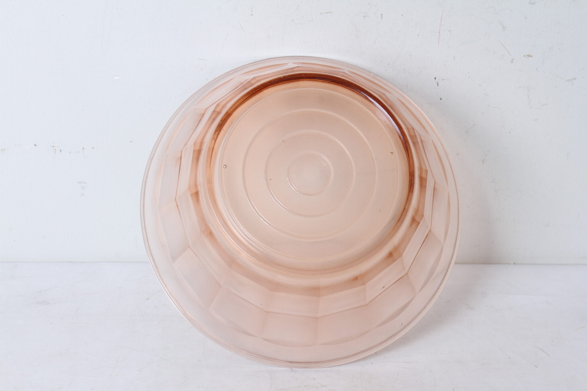 saladier-vintage-en-verre-rose-art-de-la-table-occasion-emmaus-scherwiller-etikette (3)