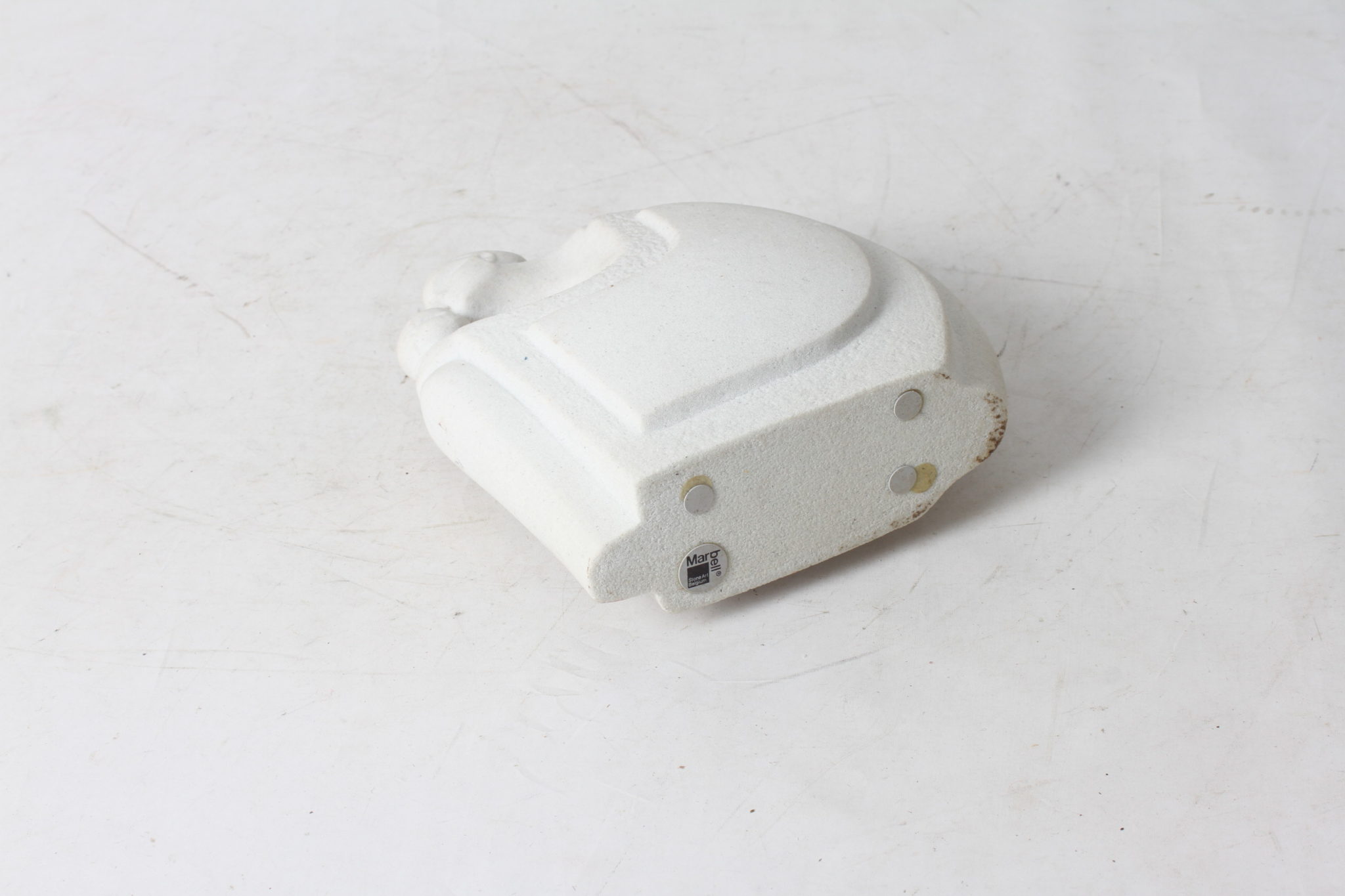 sculpture-abstraite-en-pierre-femme-enfant-marbell-stone-art-belgium-objets-deco-brocante-occasion-emmaus-scherwiller-etikette (5)