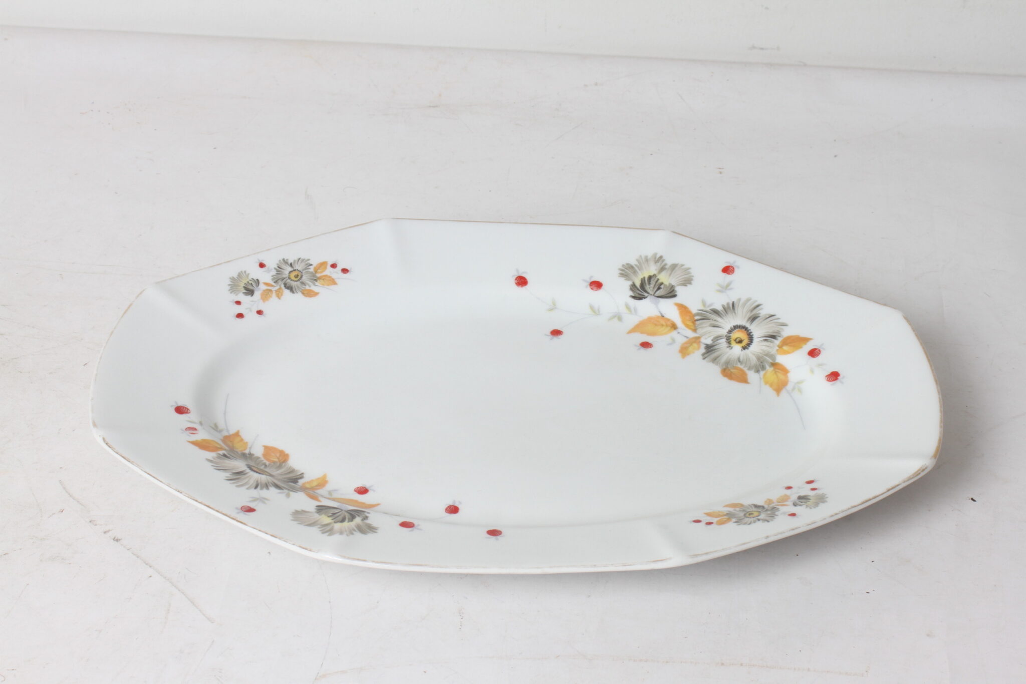 assiette ovale porcelaine (2)