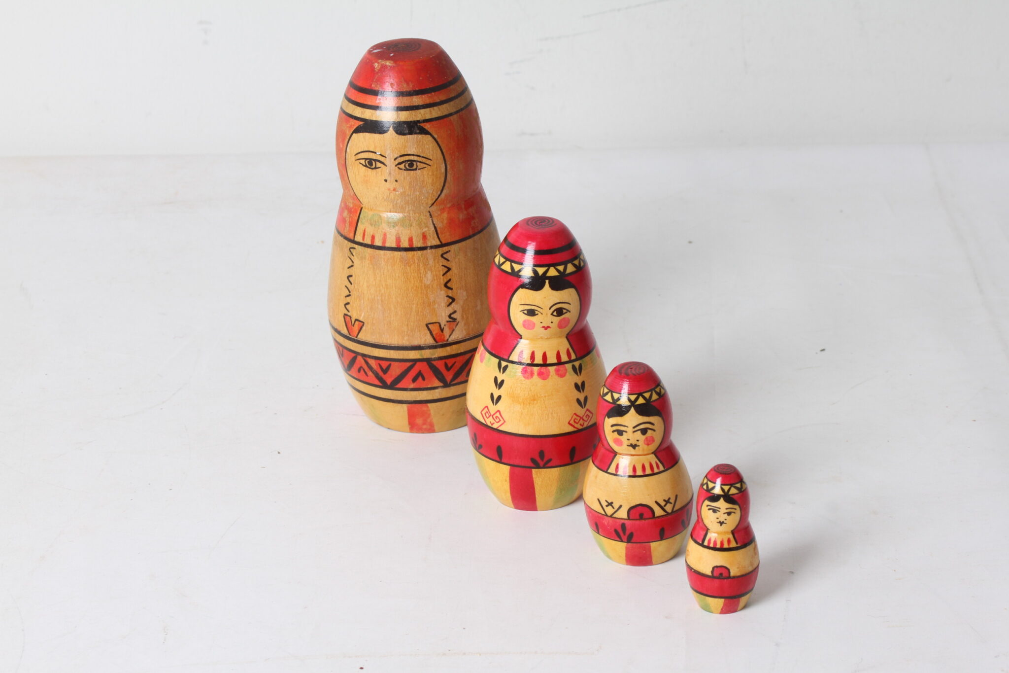 poupees-gigognes-matriochka-ussr-objets-deco-brocante-occasion-emmaus-scherwiller-etikette (3)
