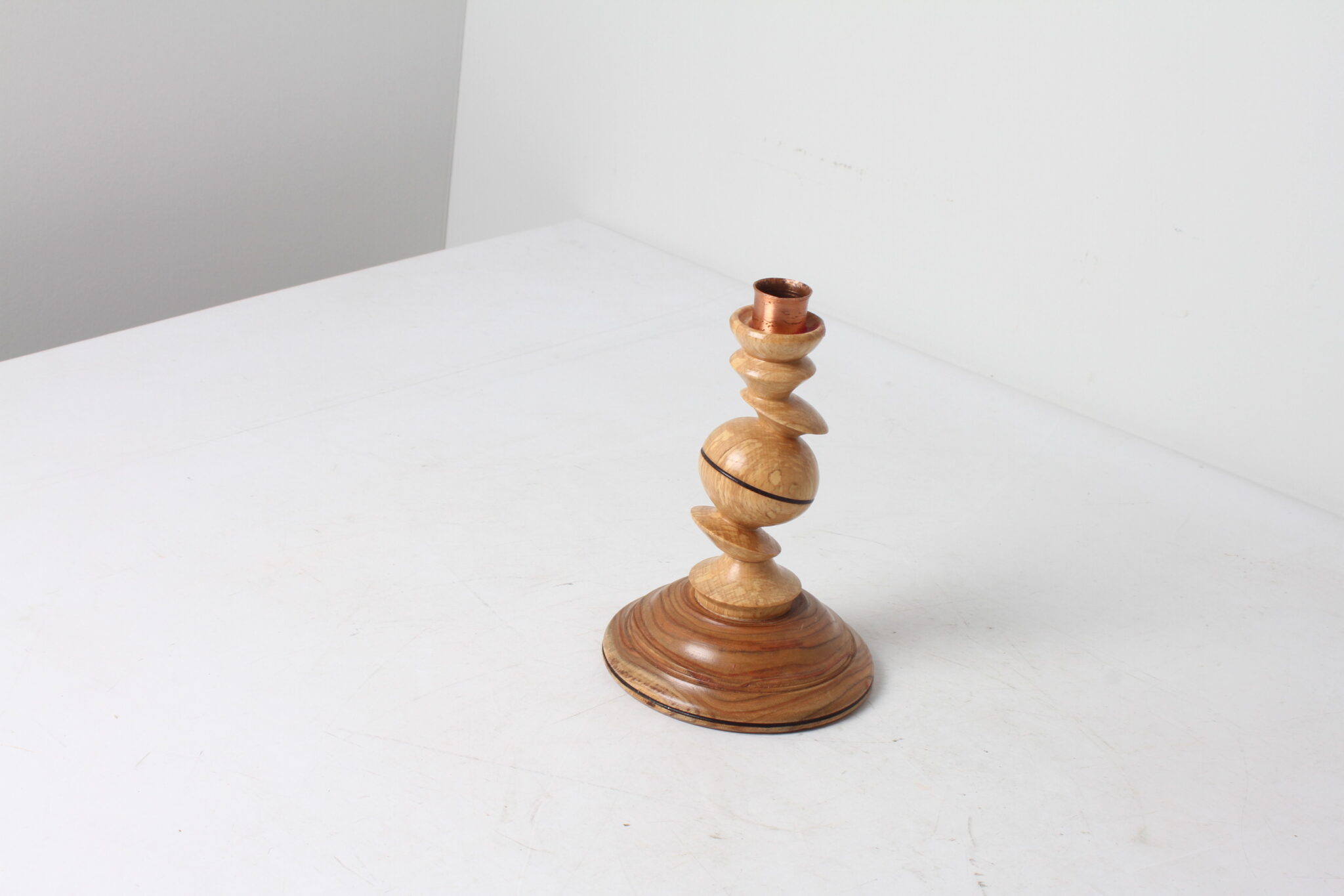 chandelier-design-scandinave-bois-sculpte-objets-deco-occasion-brocante-emmaus-scherwiller-etikette (2)