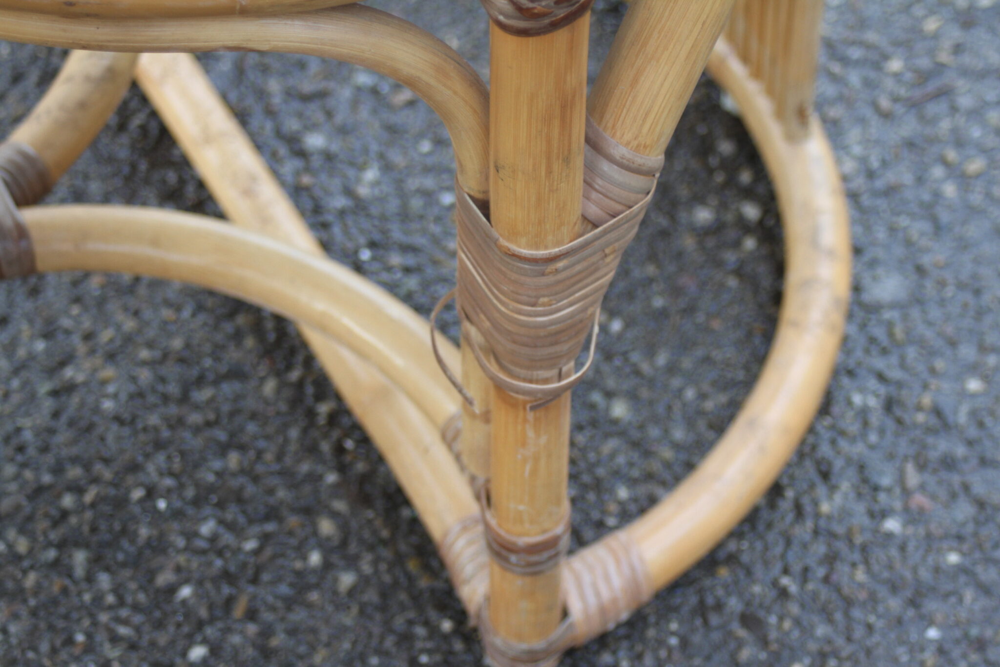 ensemble-vintage-table-chaise-rotin-bambou-mobilier-brocante-occasion-emmaus-scherwiller-etikette (1)