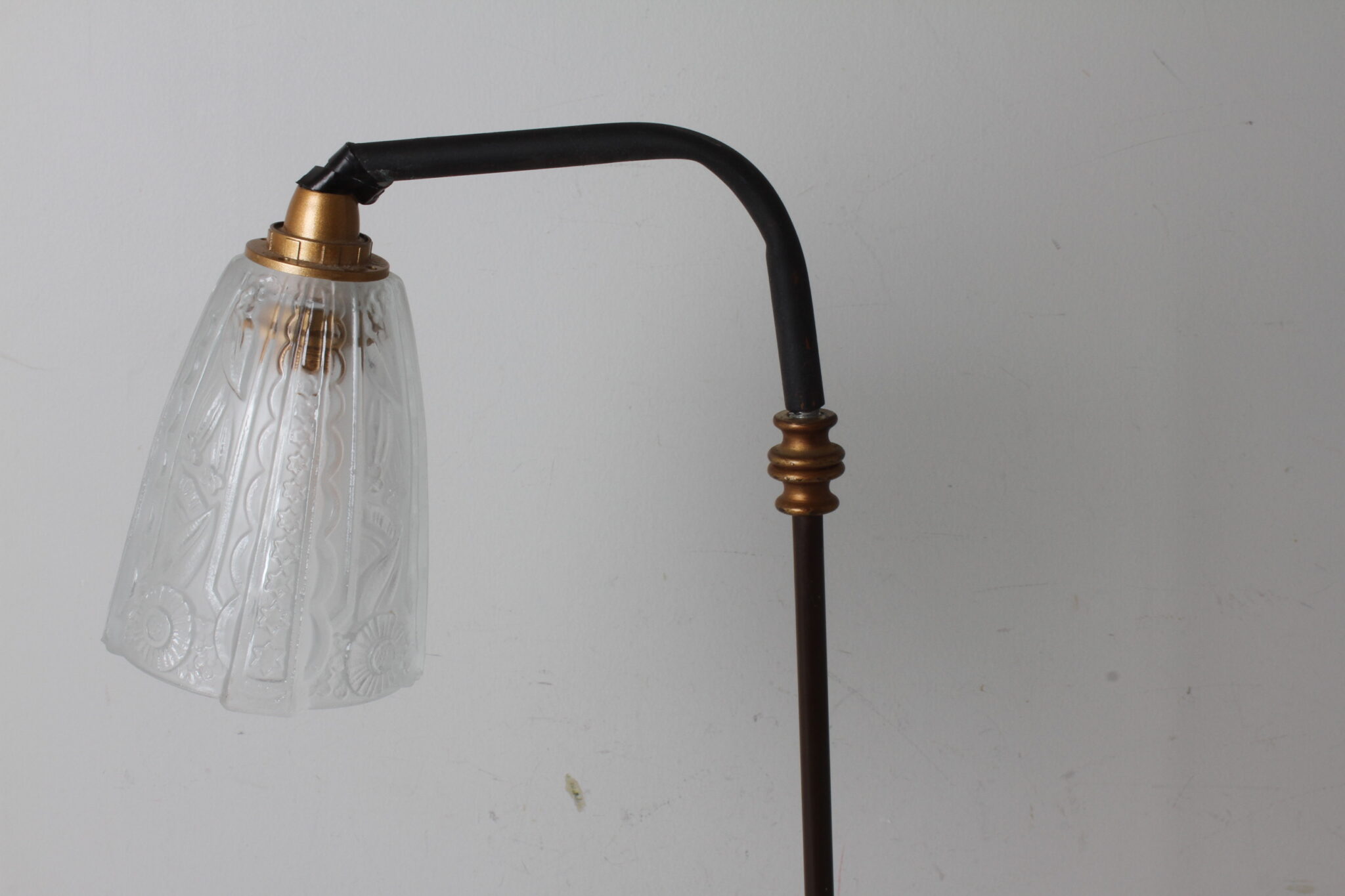Lampe Art de France vintage – style classique (3)