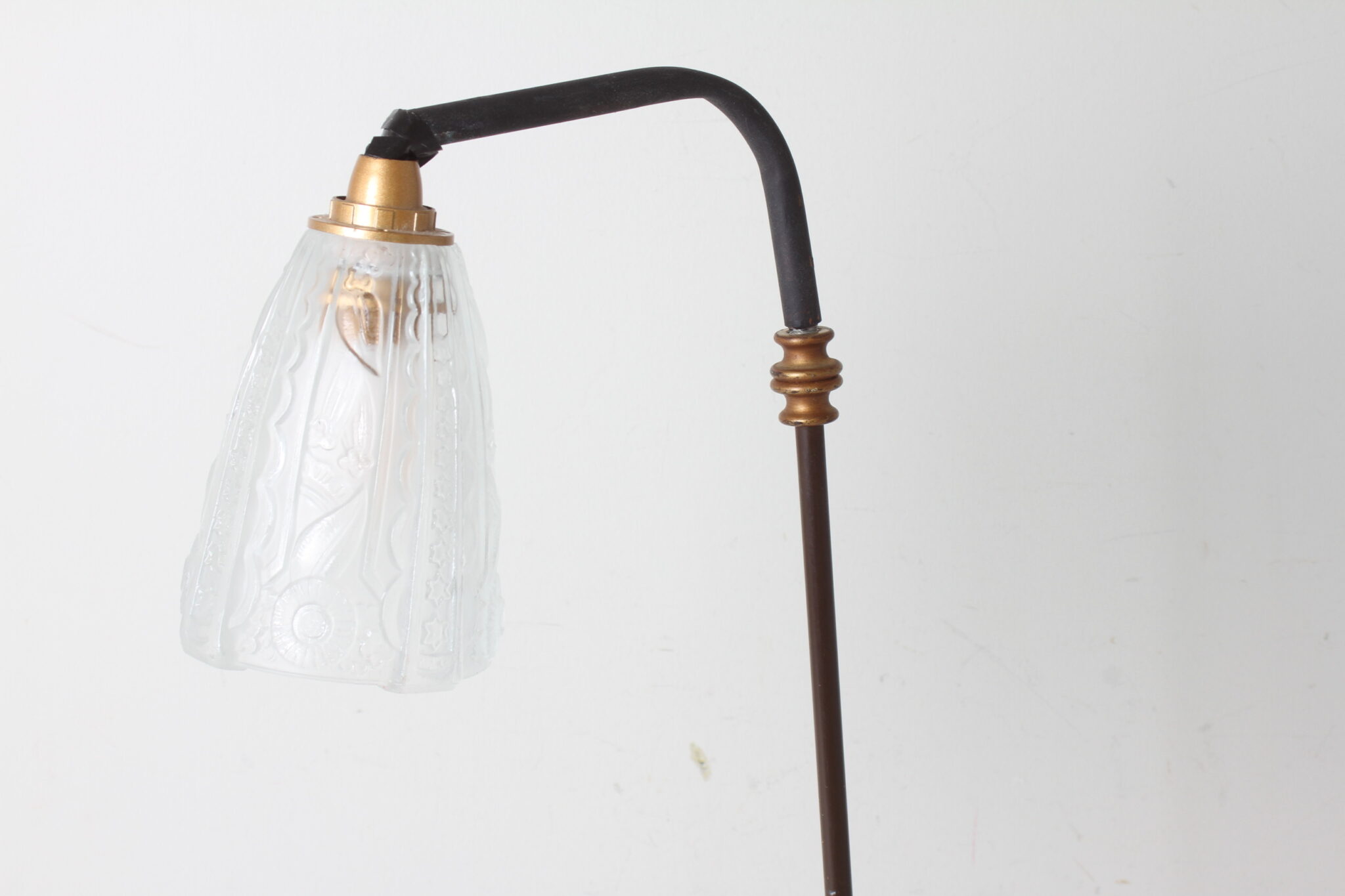 Lampe Art de France vintage – style classique (5)
