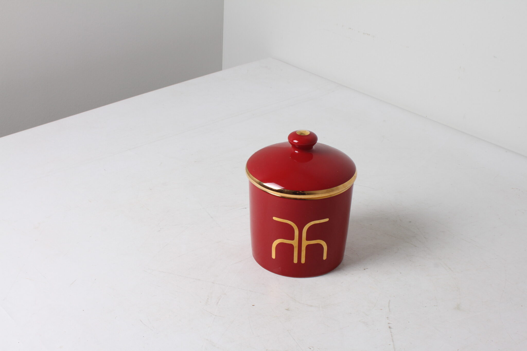 Pot vintage en céramique émaillée rouge – Apilco France (2)
