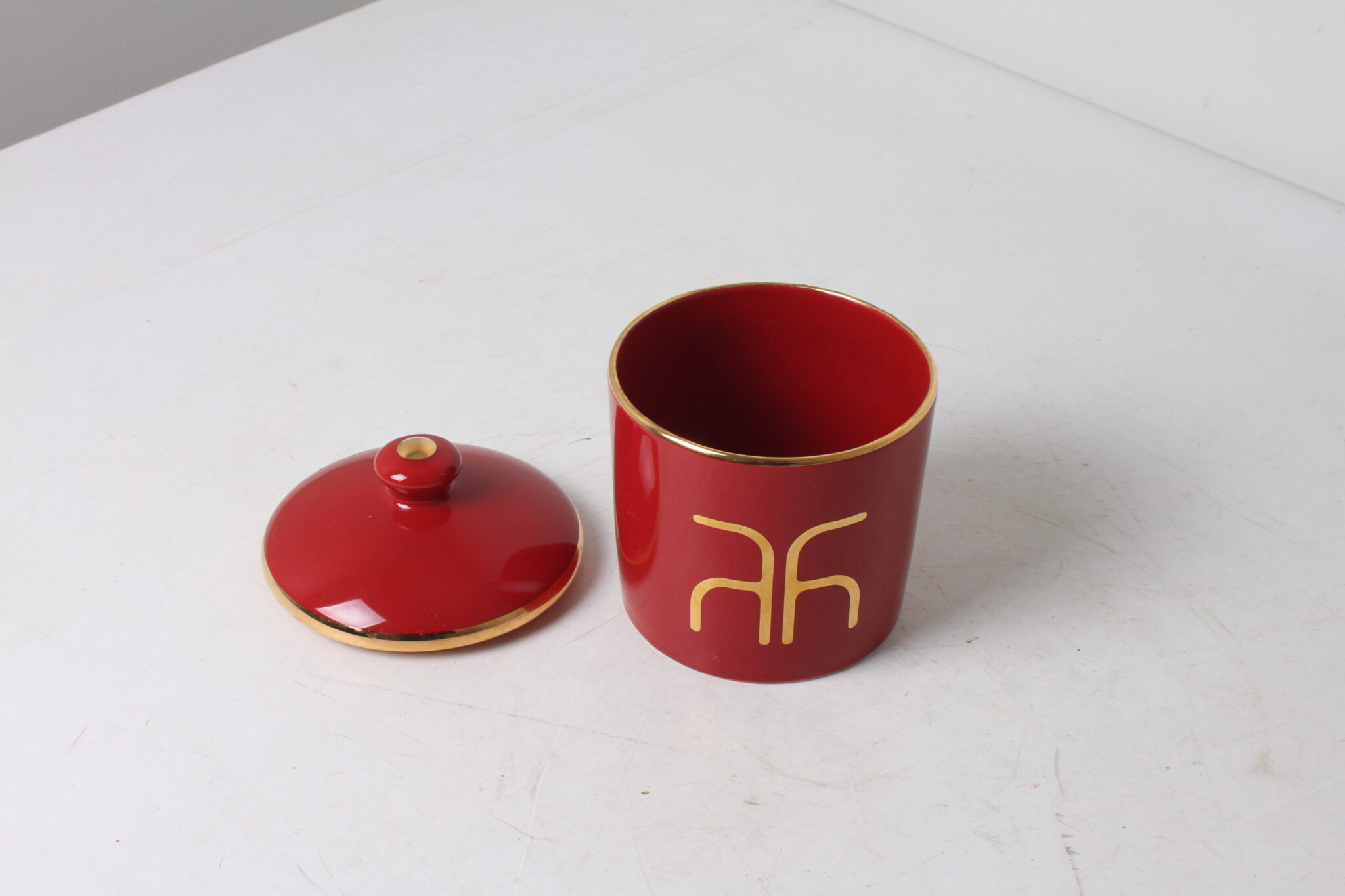 Pot vintage en céramique émaillée rouge – Apilco France (3)