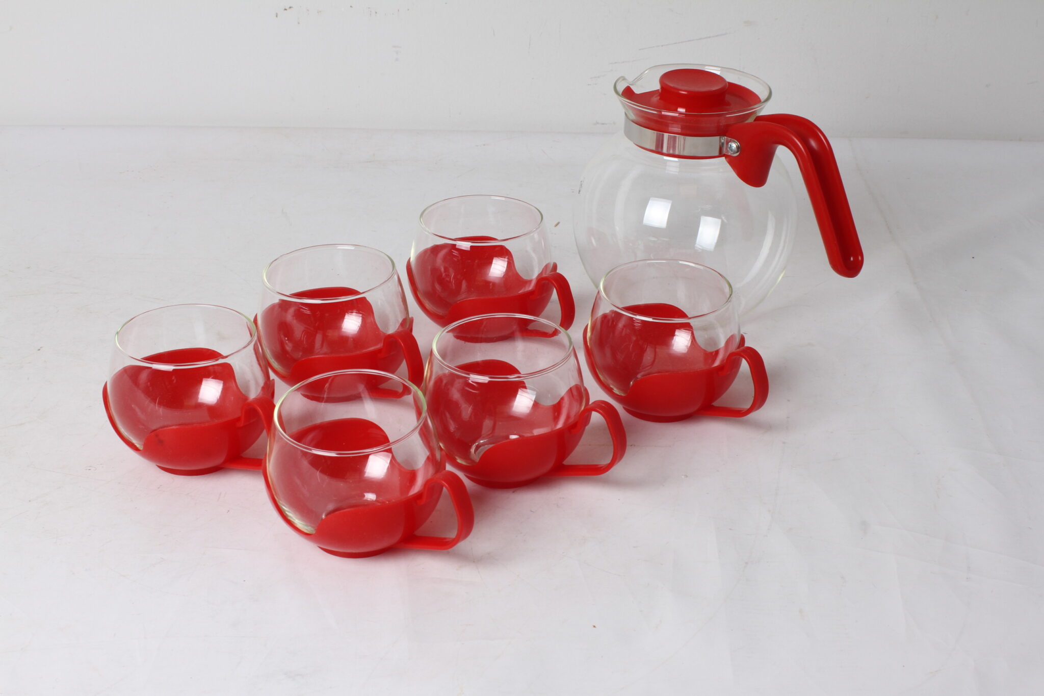 Service à thé avec pichet et tasses assorties vintage (2)