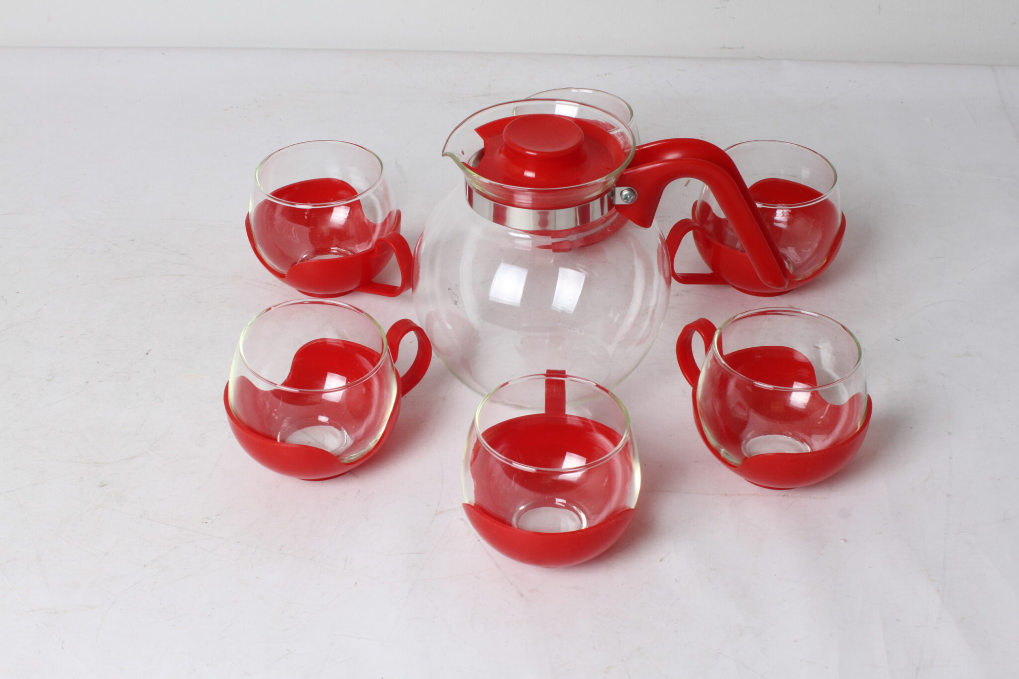 Service à thé avec pichet et tasses assorties vintage (3)