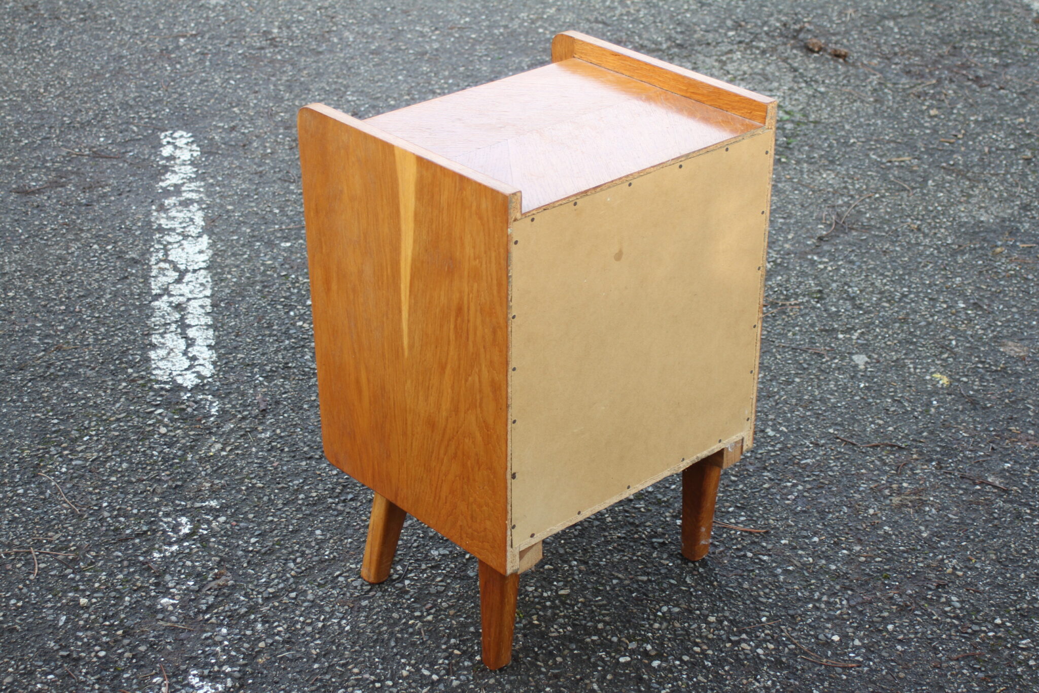 table-de-chevet-vintage-1-porte-1-tiroir-pieds-compas-mobilier-brocante-occasion-emmaus-scherwiller-etikette (5)