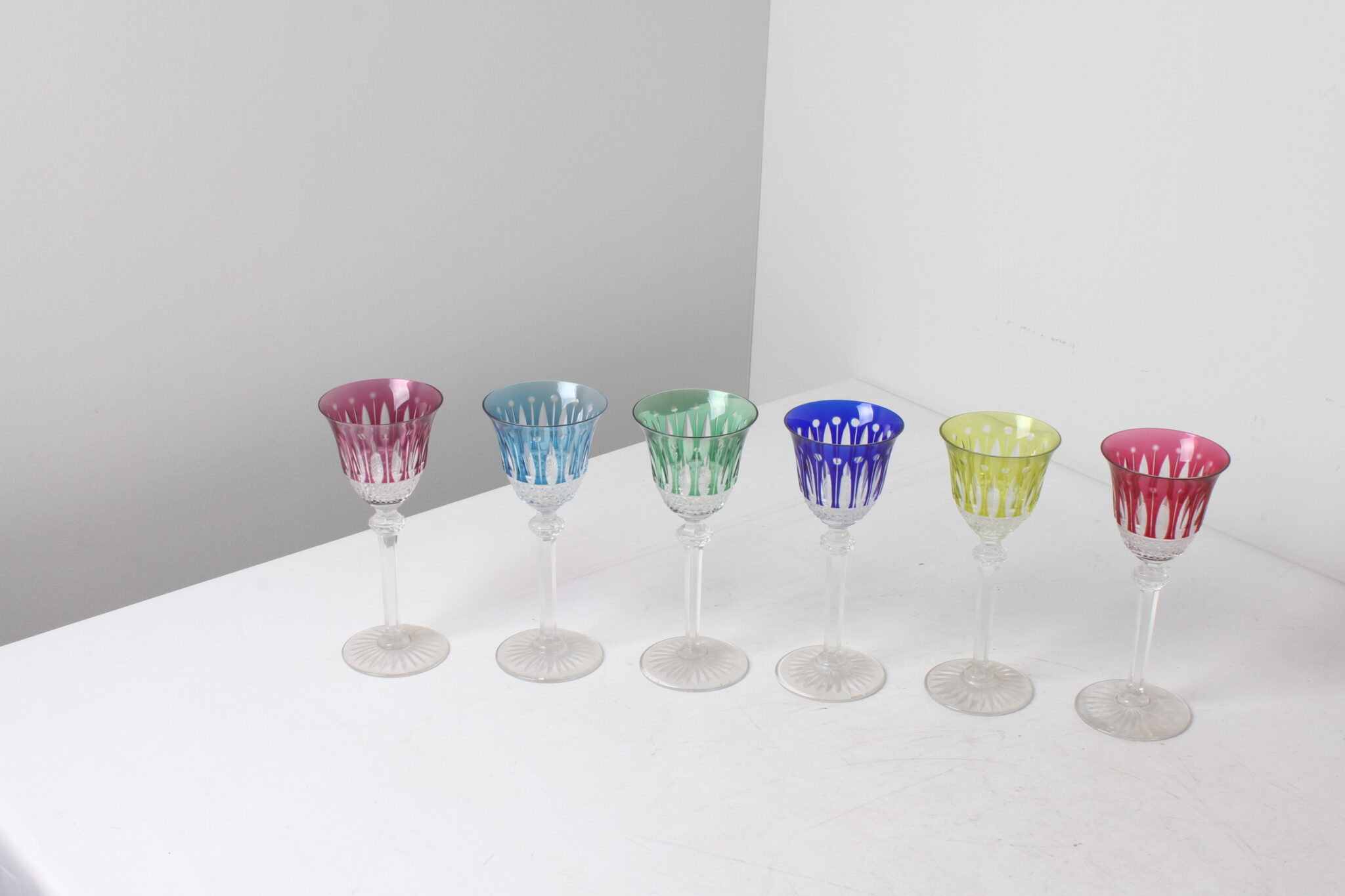 6 verres en cristal polychrome – Modèle Tommy (1)