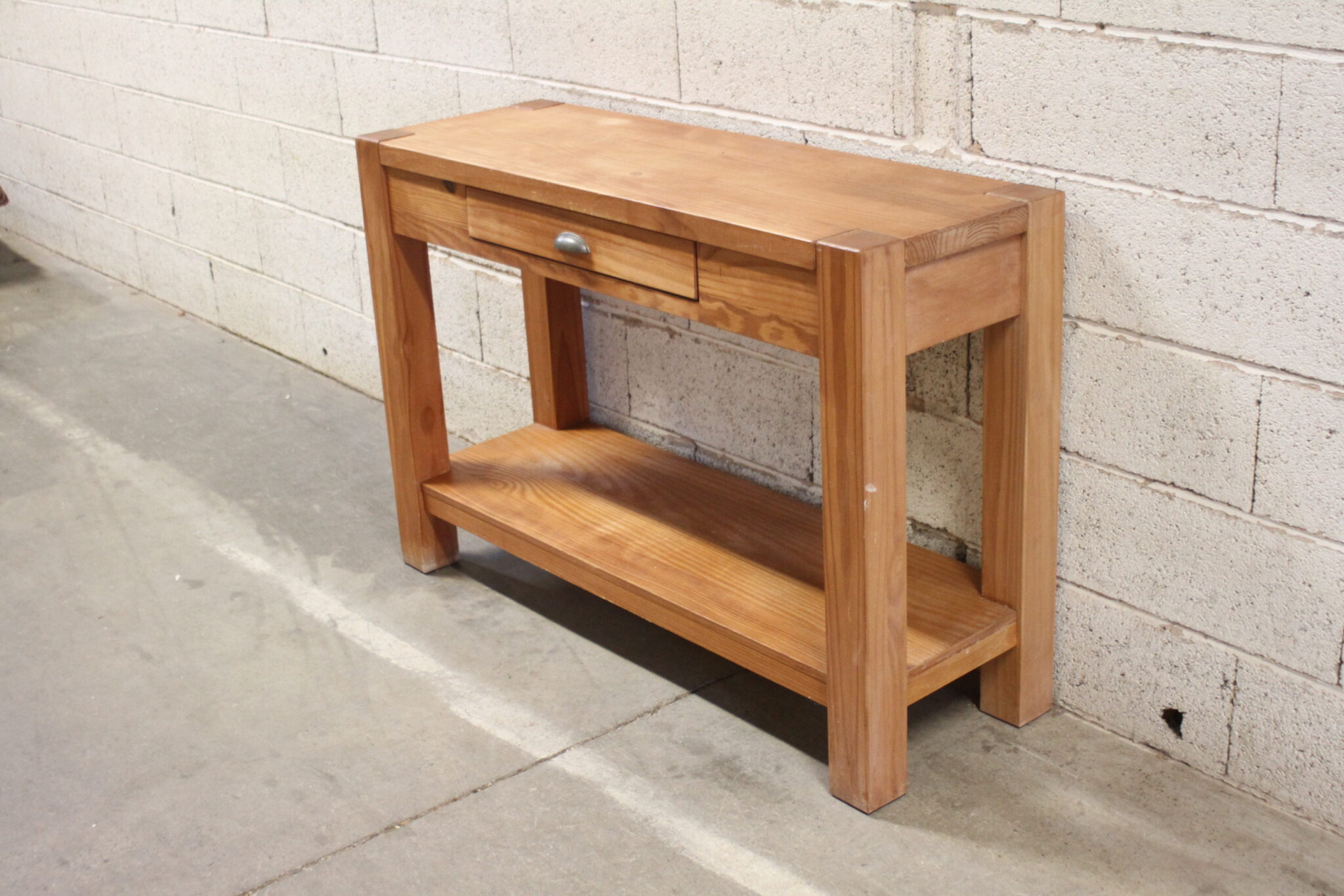 Console d'entrée en bois