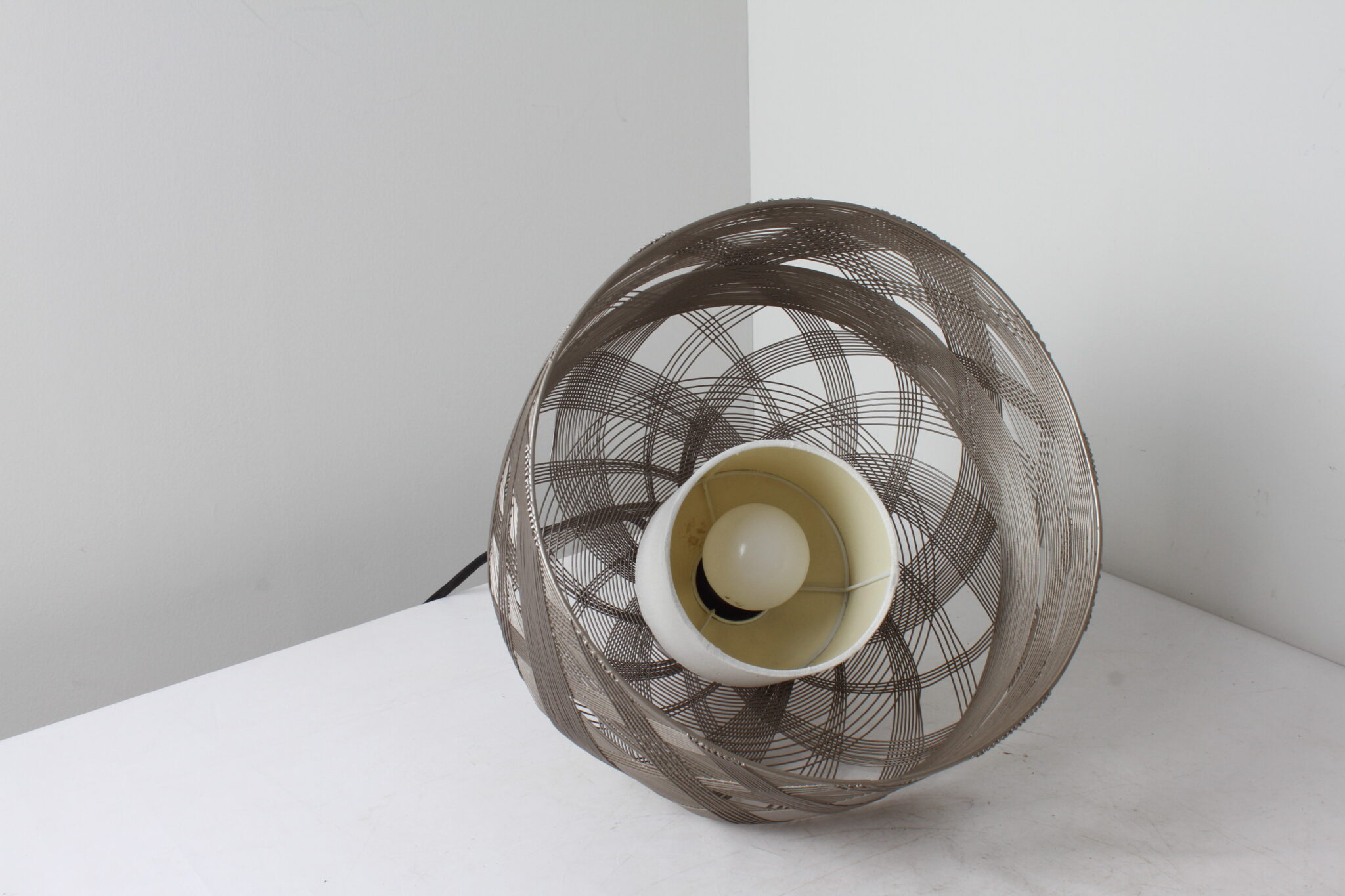 Lampe à poser gris en métal - Forestier (3)