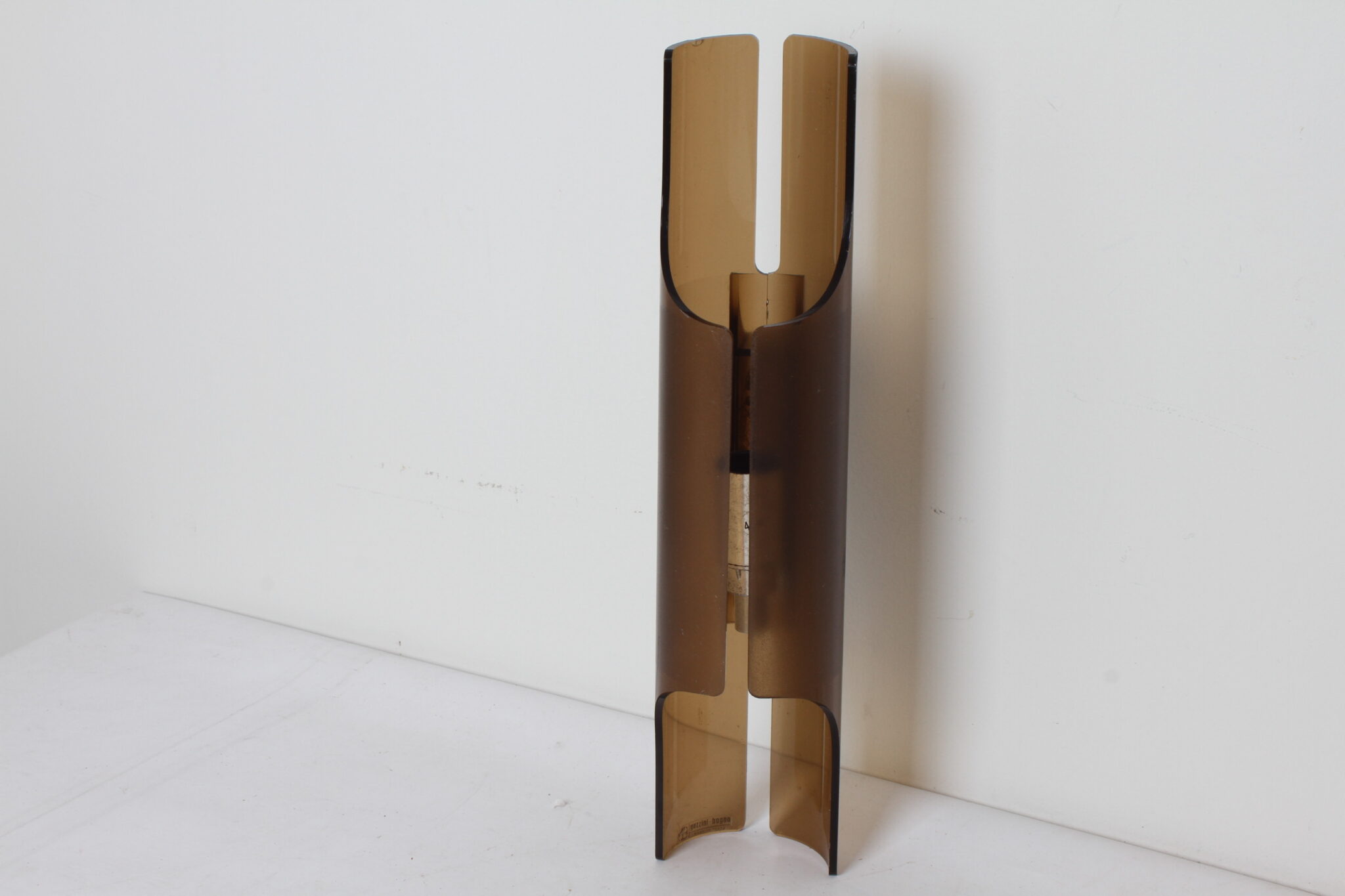 Lampe murale vintage en plastique marron – style rétro (3)