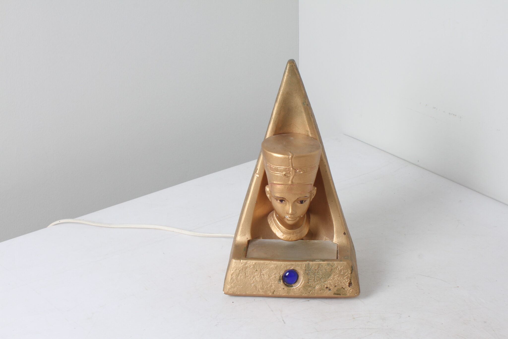 Lampe veilleuse doré en céramique – Buste de la reine Néfertiti (2)