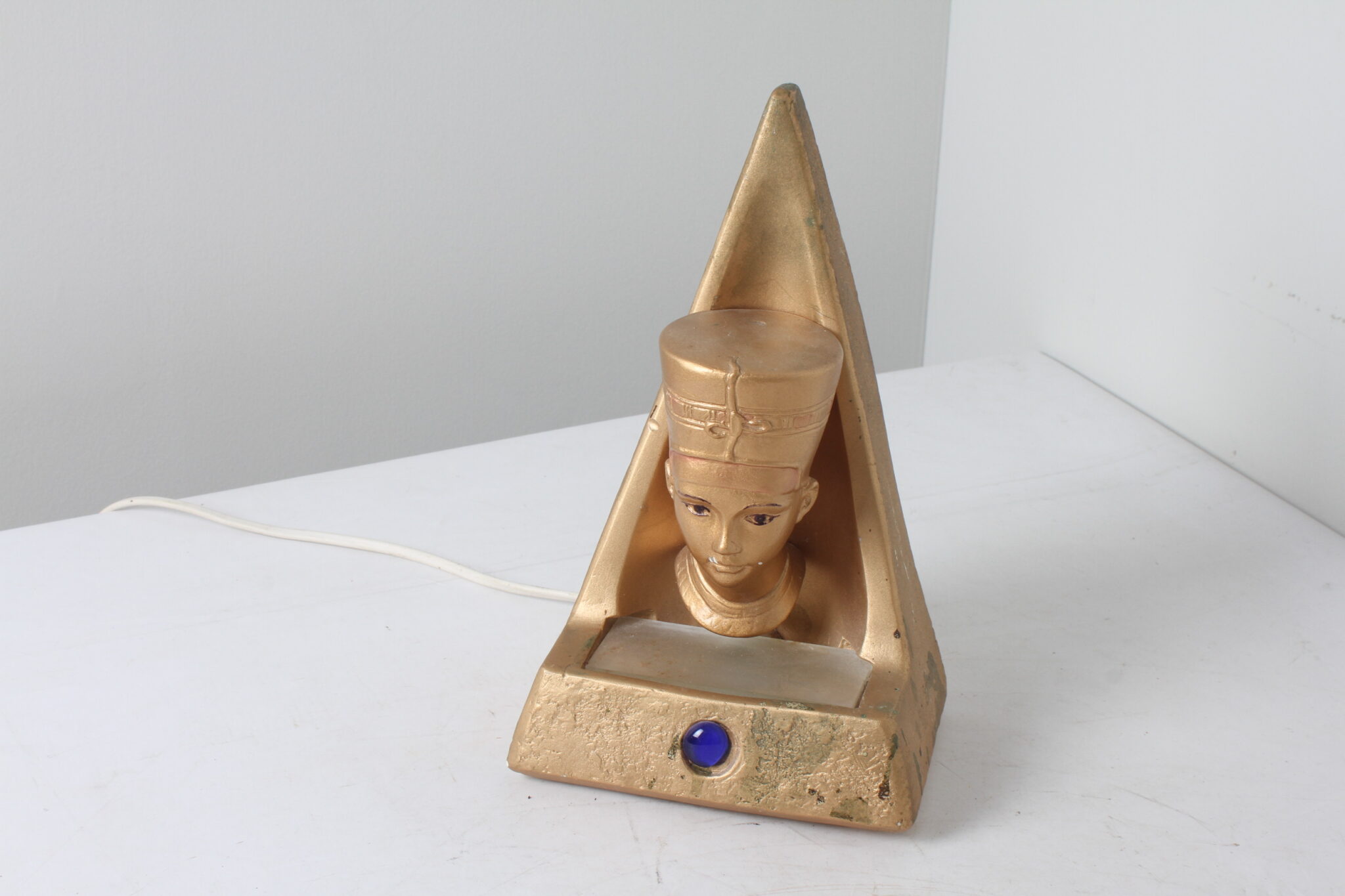 Lampe veilleuse doré en céramique – Buste de la reine Néfertiti