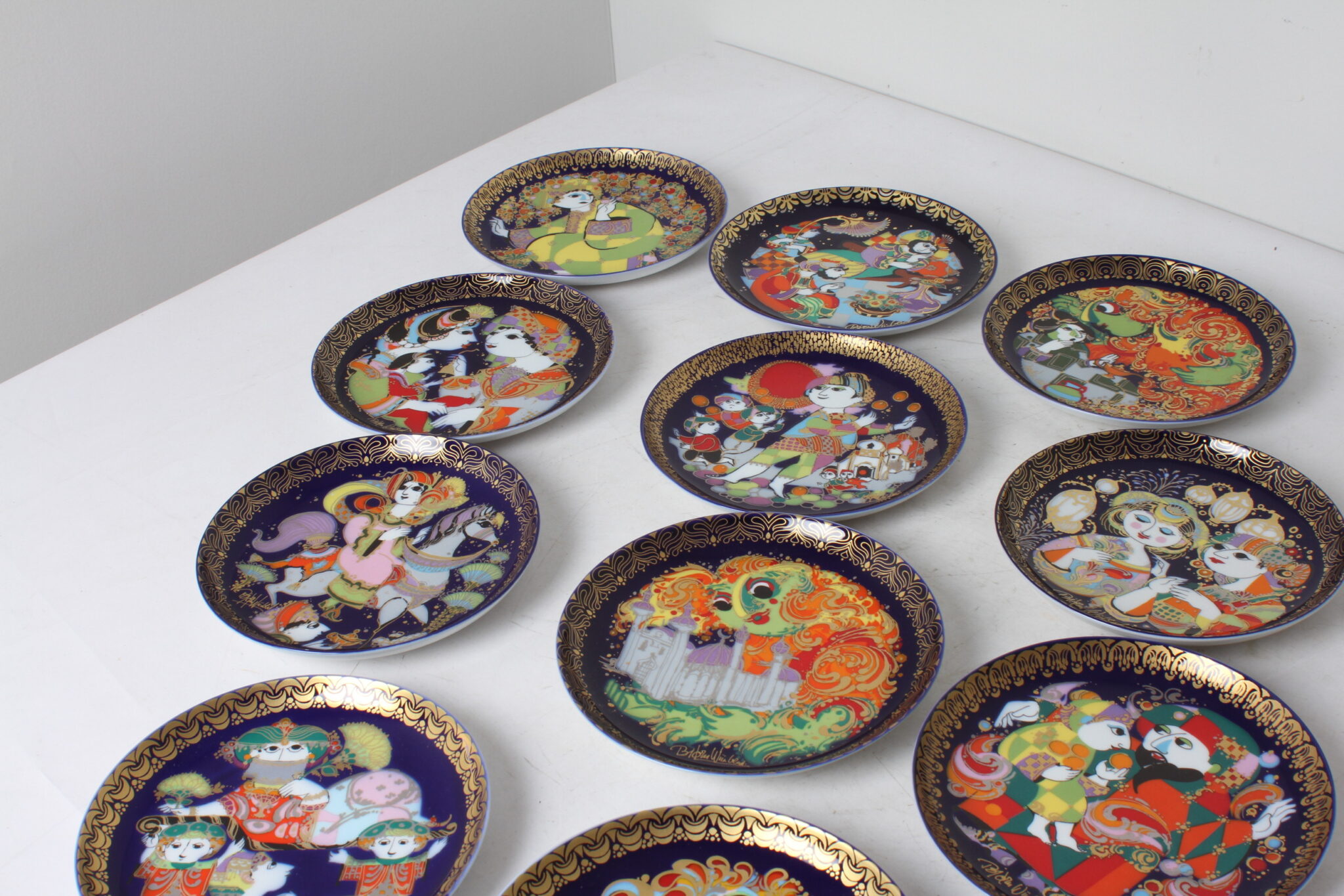 Lot de 11 assiettes murales en porcelaine « Aladin » – Rosenthal – Allemagne (3)