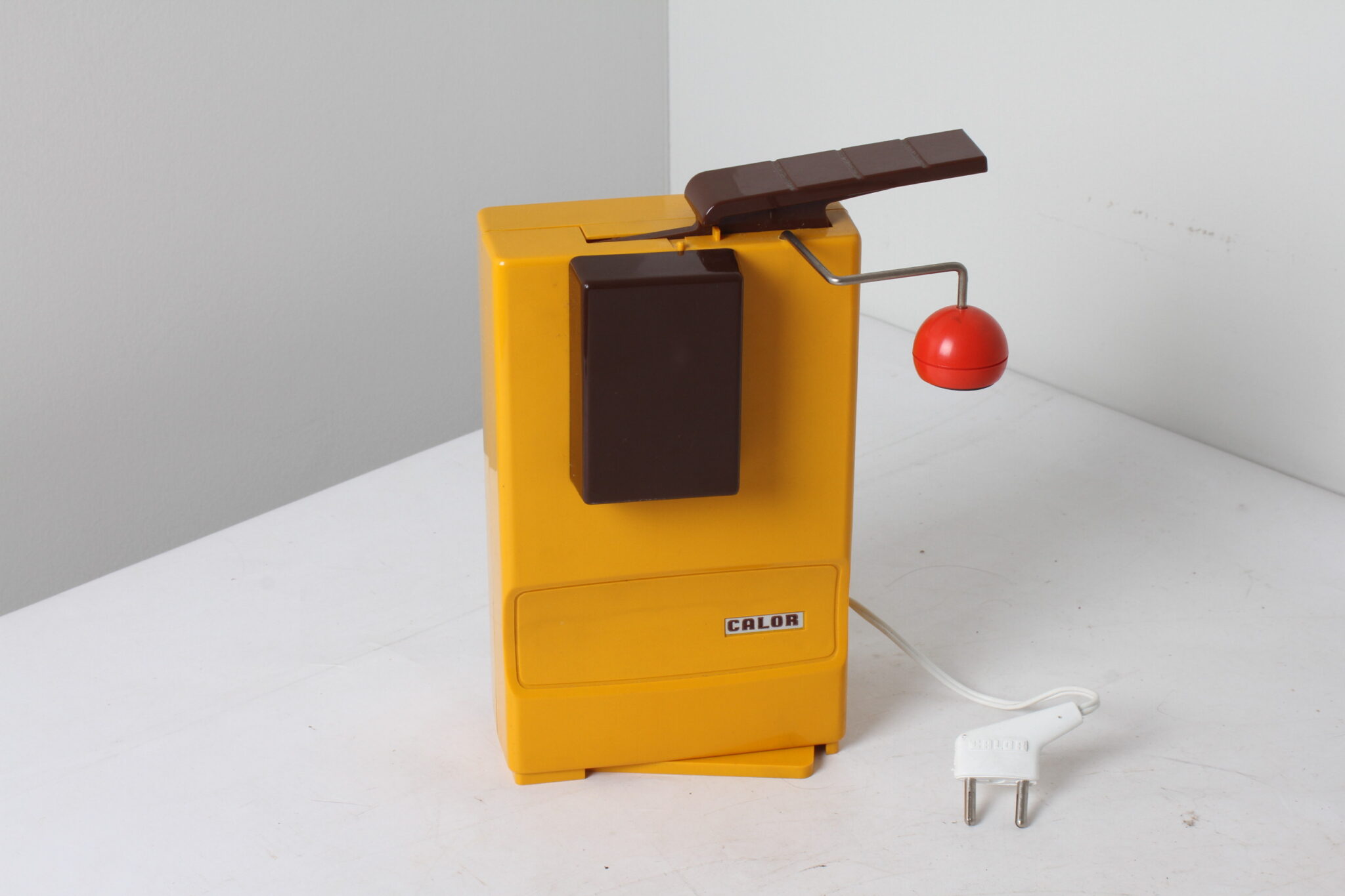 Ouvre-boîte jaune électrique vintage Calor (2)
