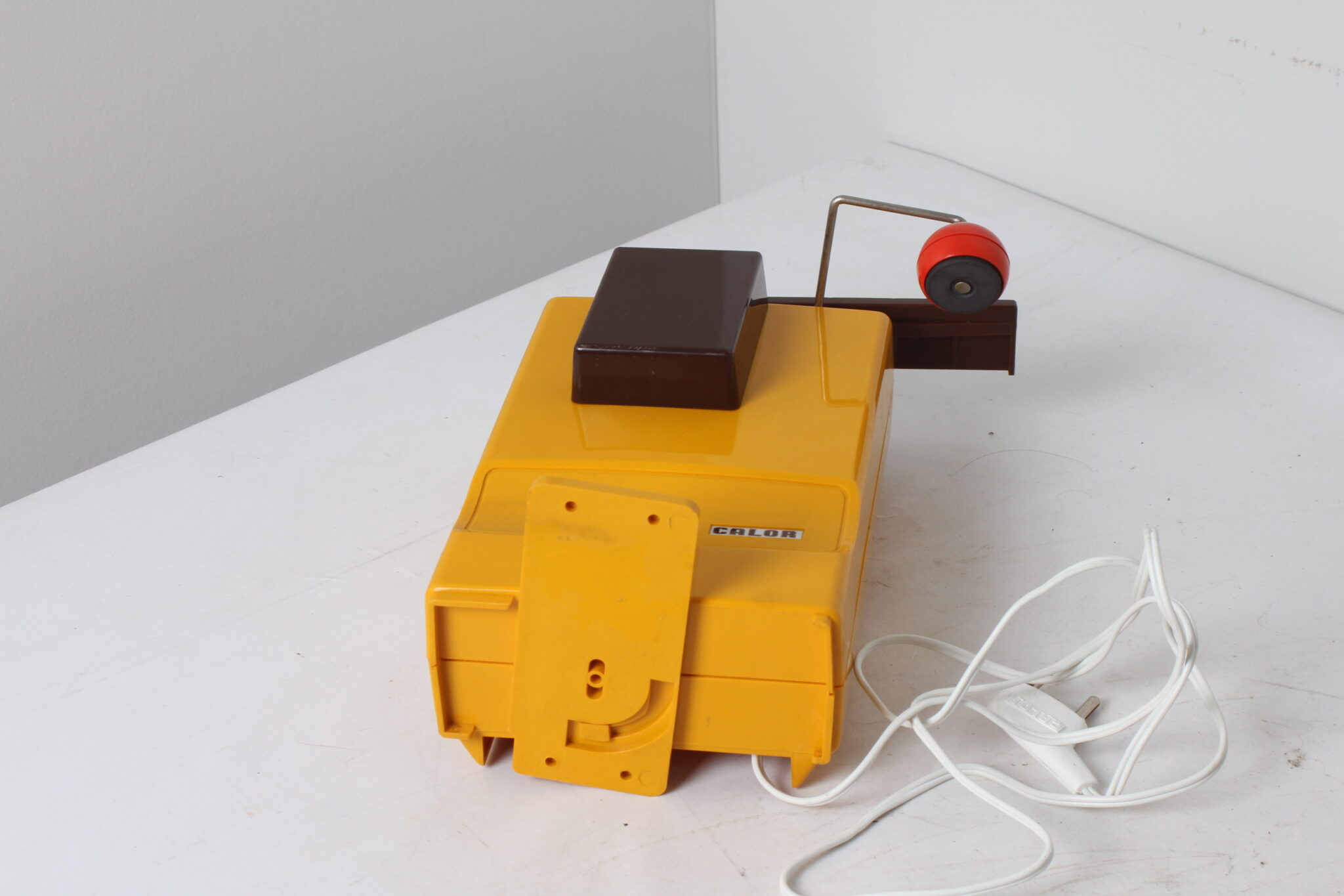 Ouvre-boîte jaune électrique vintage Calor (3)