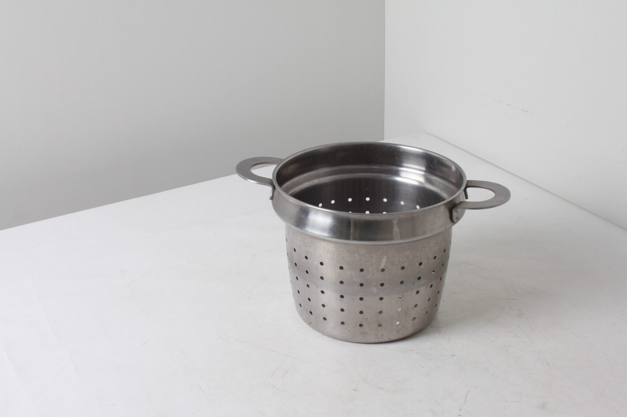 Passoire en acier inoxydable à deux poignées – couleur argentée (1)