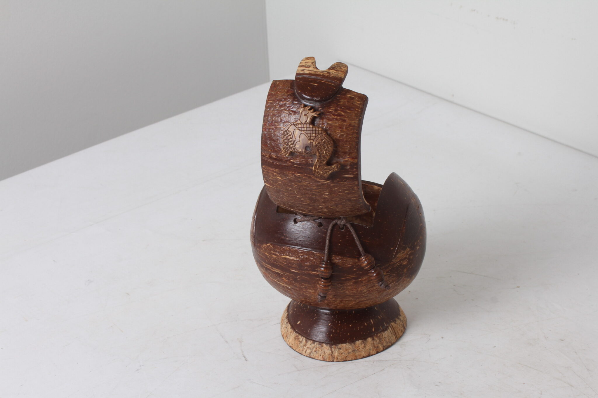 Petite boîte à bijoux artisanale en bois (1)