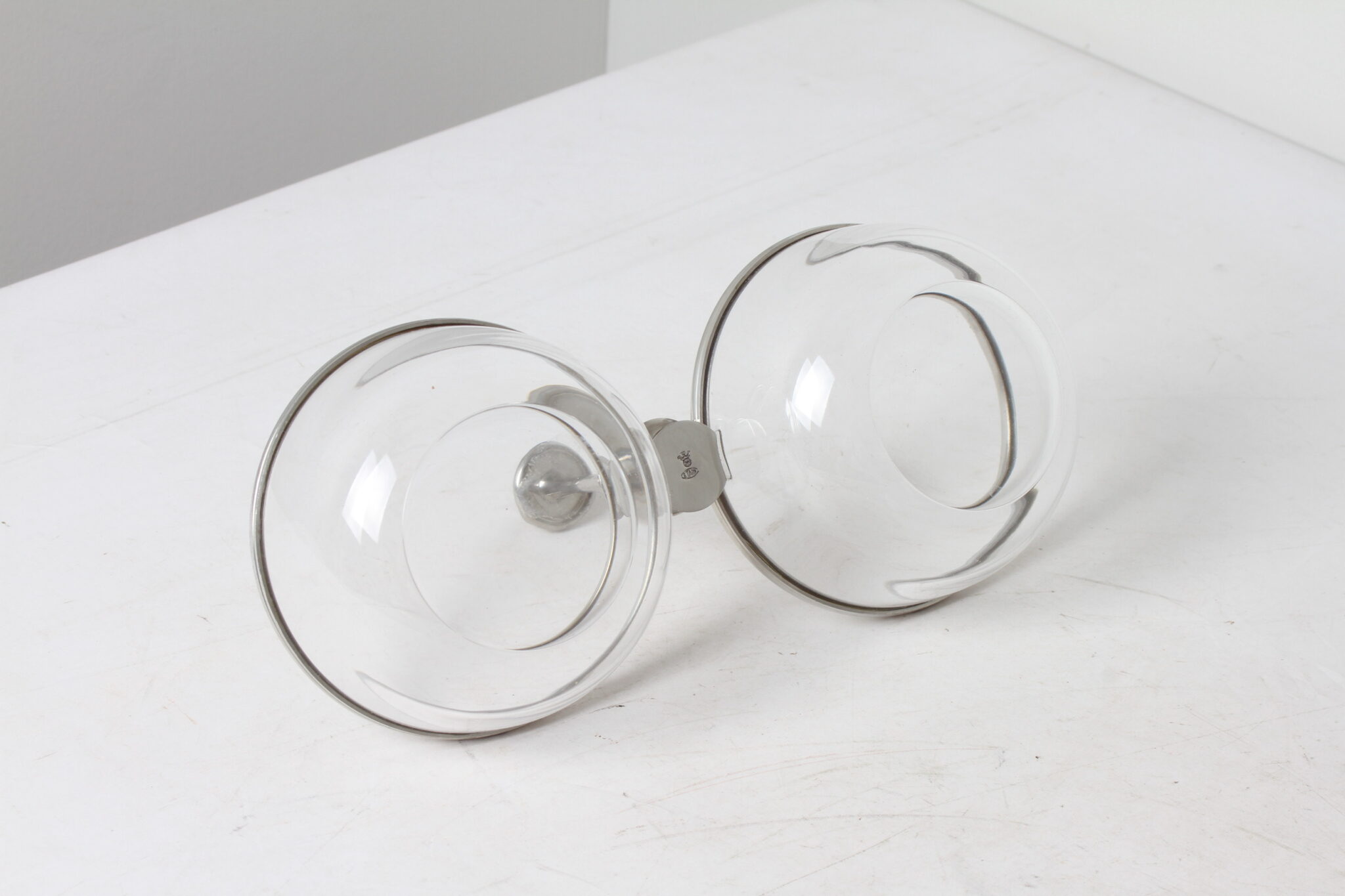 Plat serviteur en verre avec monture en étain argentée (4)