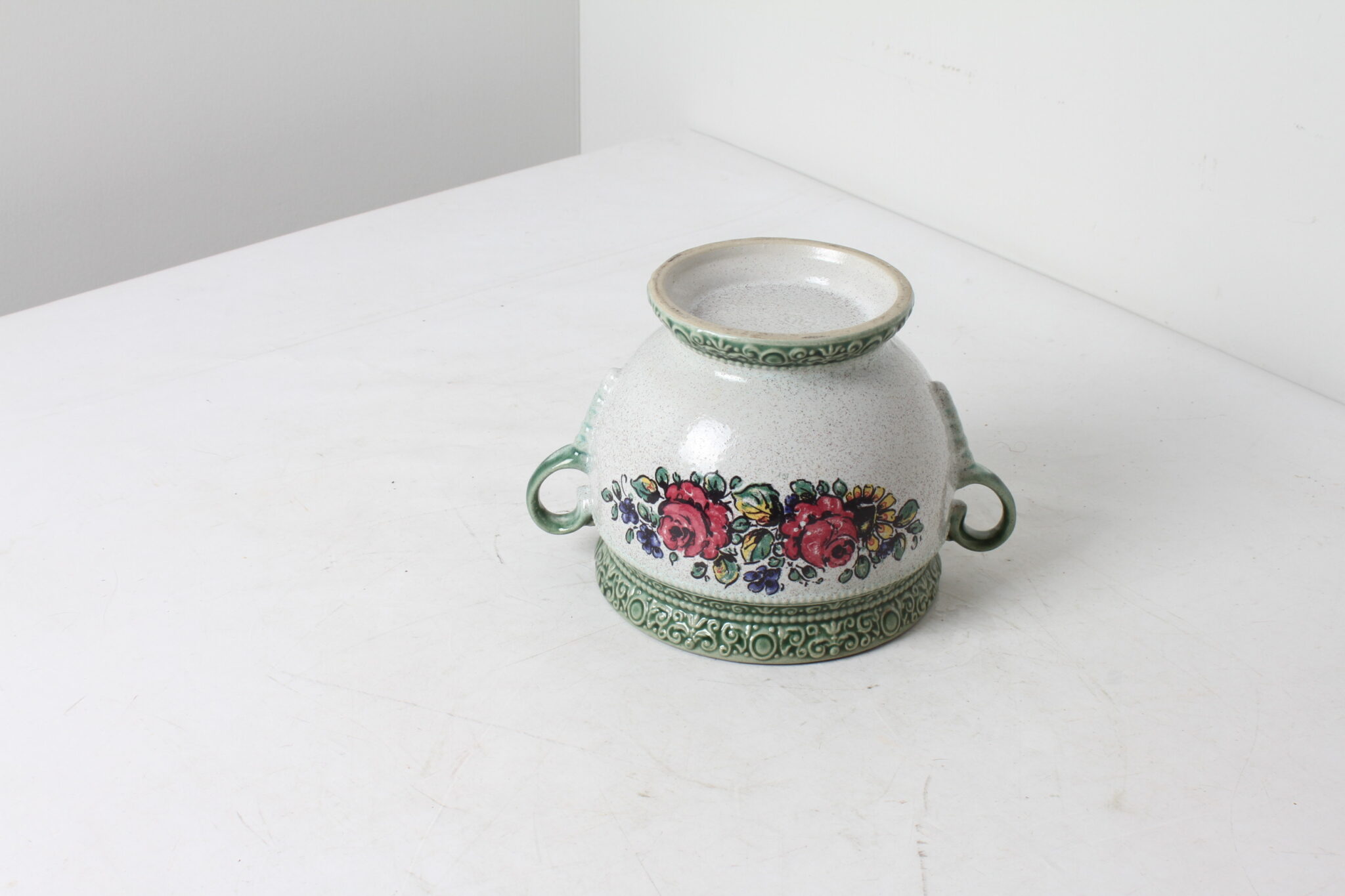 Vase avec décor florale en céramique vintage (1)