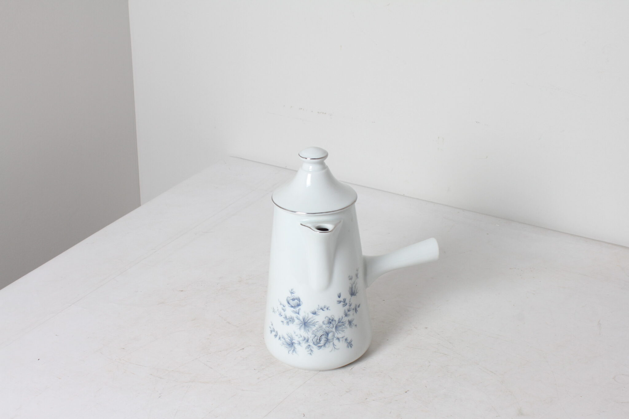 Chocolatier en porcelaine blanc décor florale vintage (2)