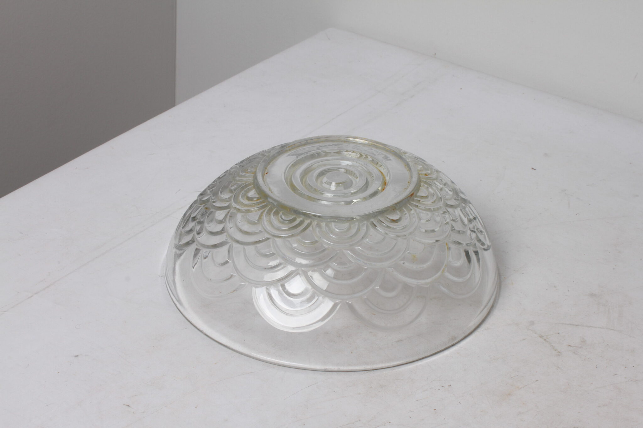 Coupe en verre transparent motif orné (3)